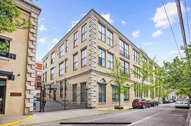 518-530 Gregory Ave, Union City NJ  07086-5706 exterior