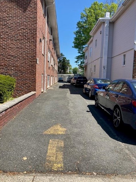 33 W 32nd St #b3, Bayonne, NJ 07002