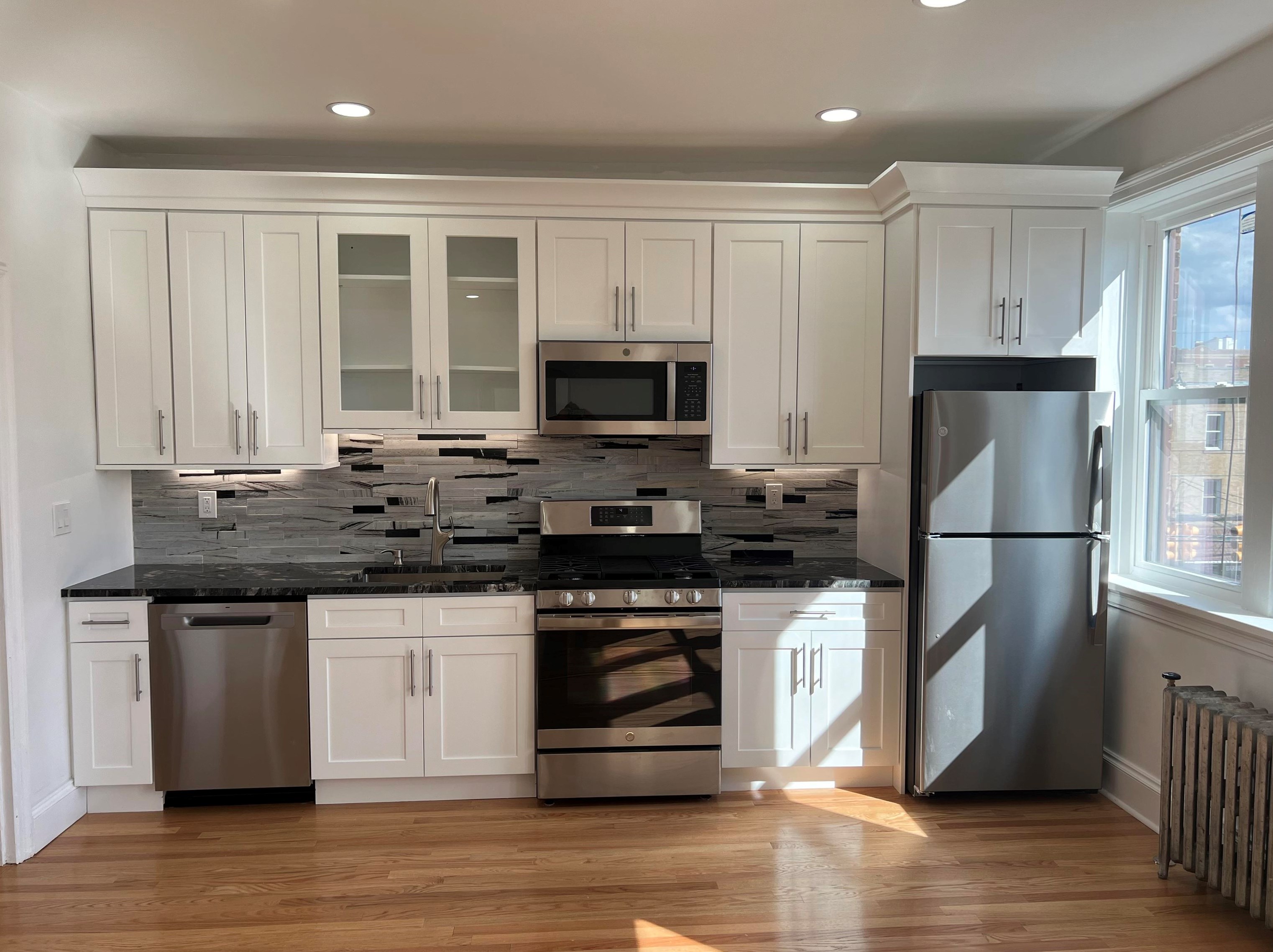 1100 83rd St, North Bergen, NJ 07047-4216