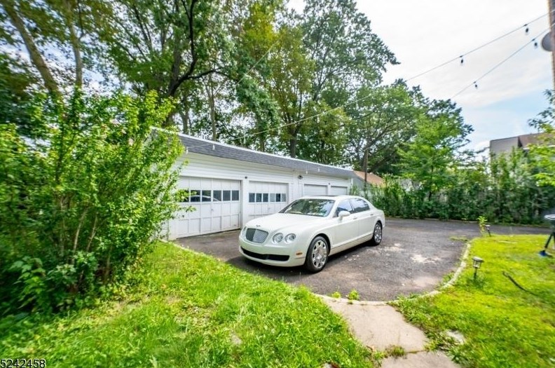 174 Brookside Ave, Irvington NJ  07111-3354 exterior