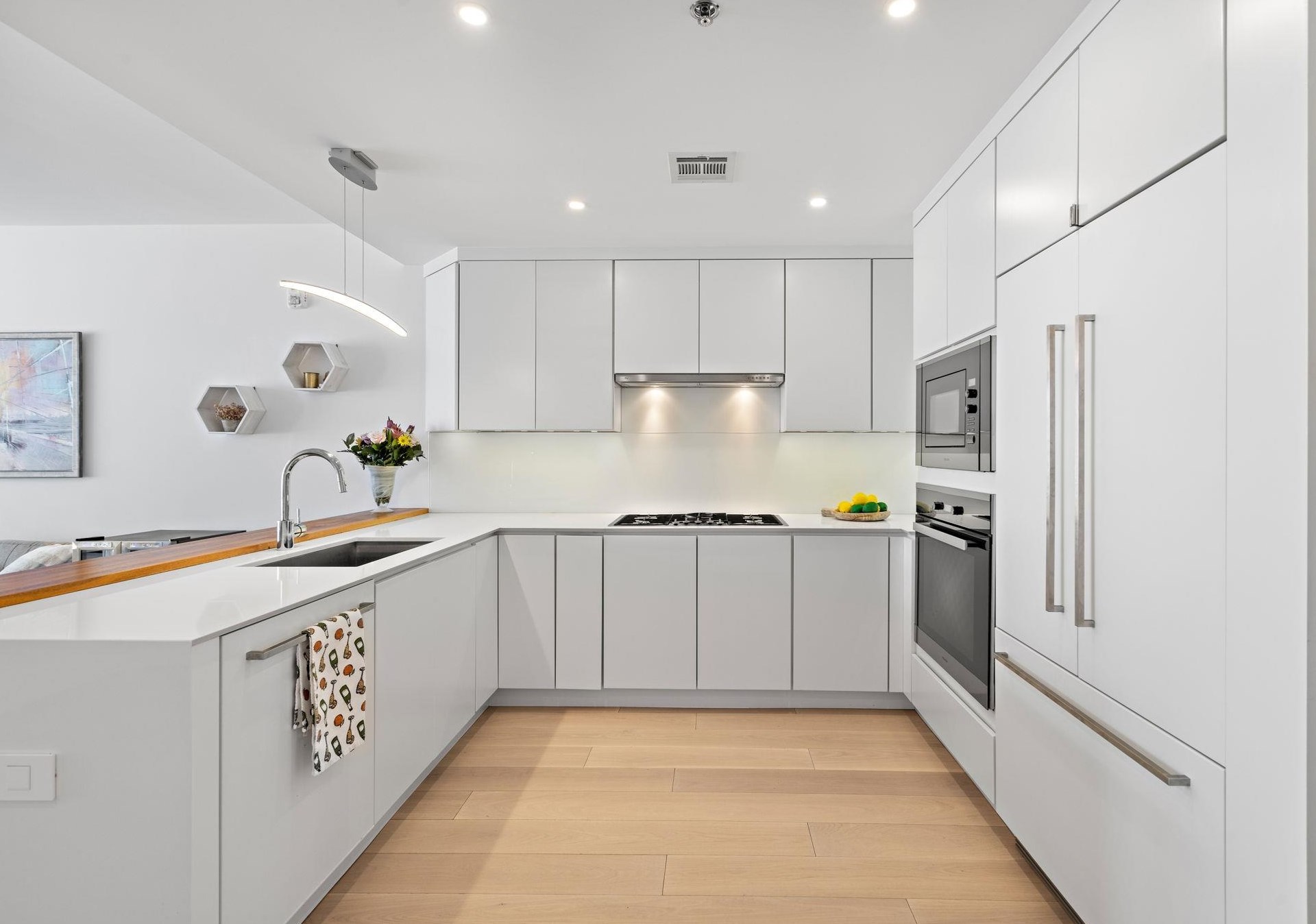 323 4th St #4r, Jersey City, NJ 07302