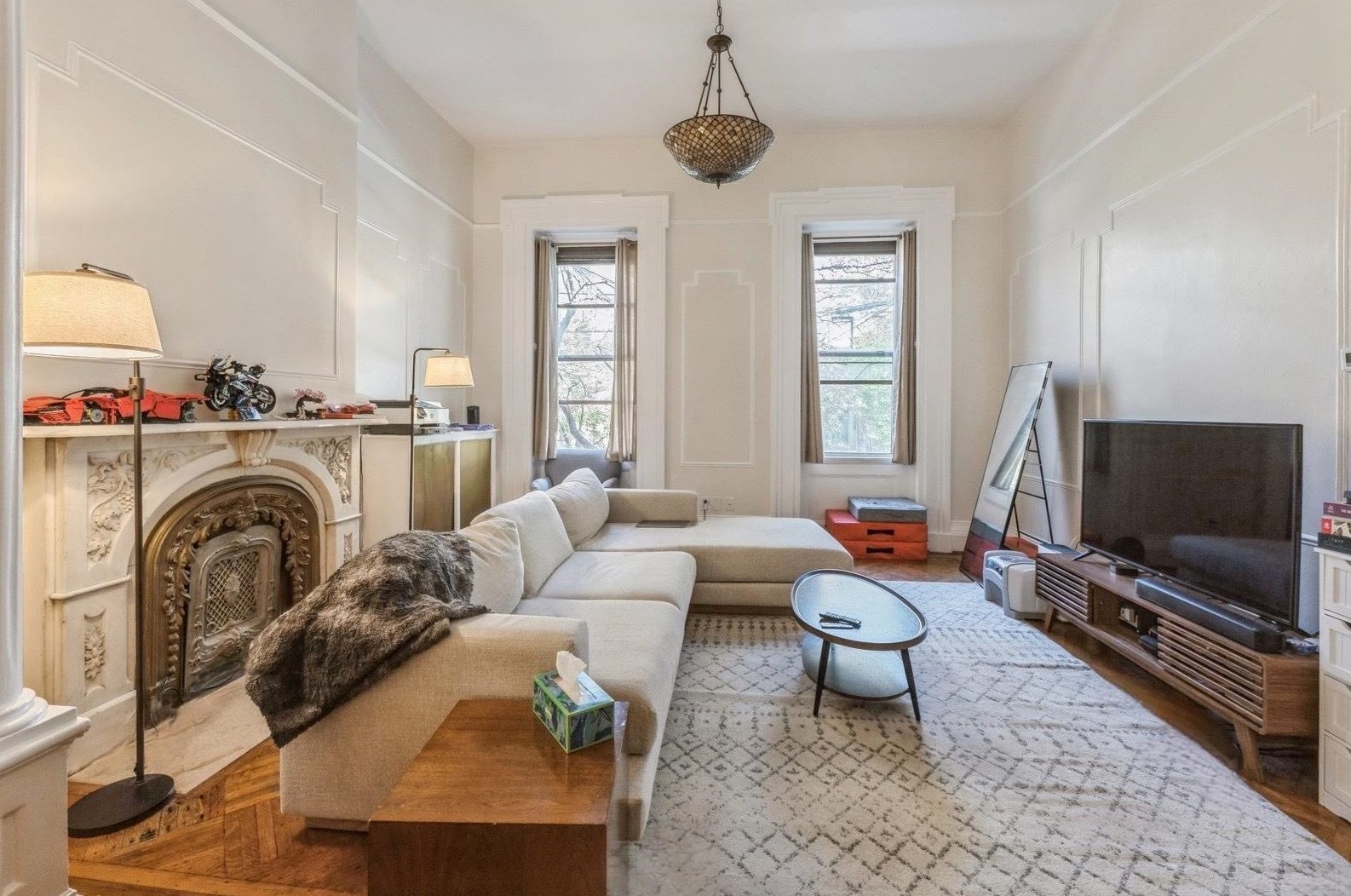 73 Sussex St, Jersey City, NJ 07302