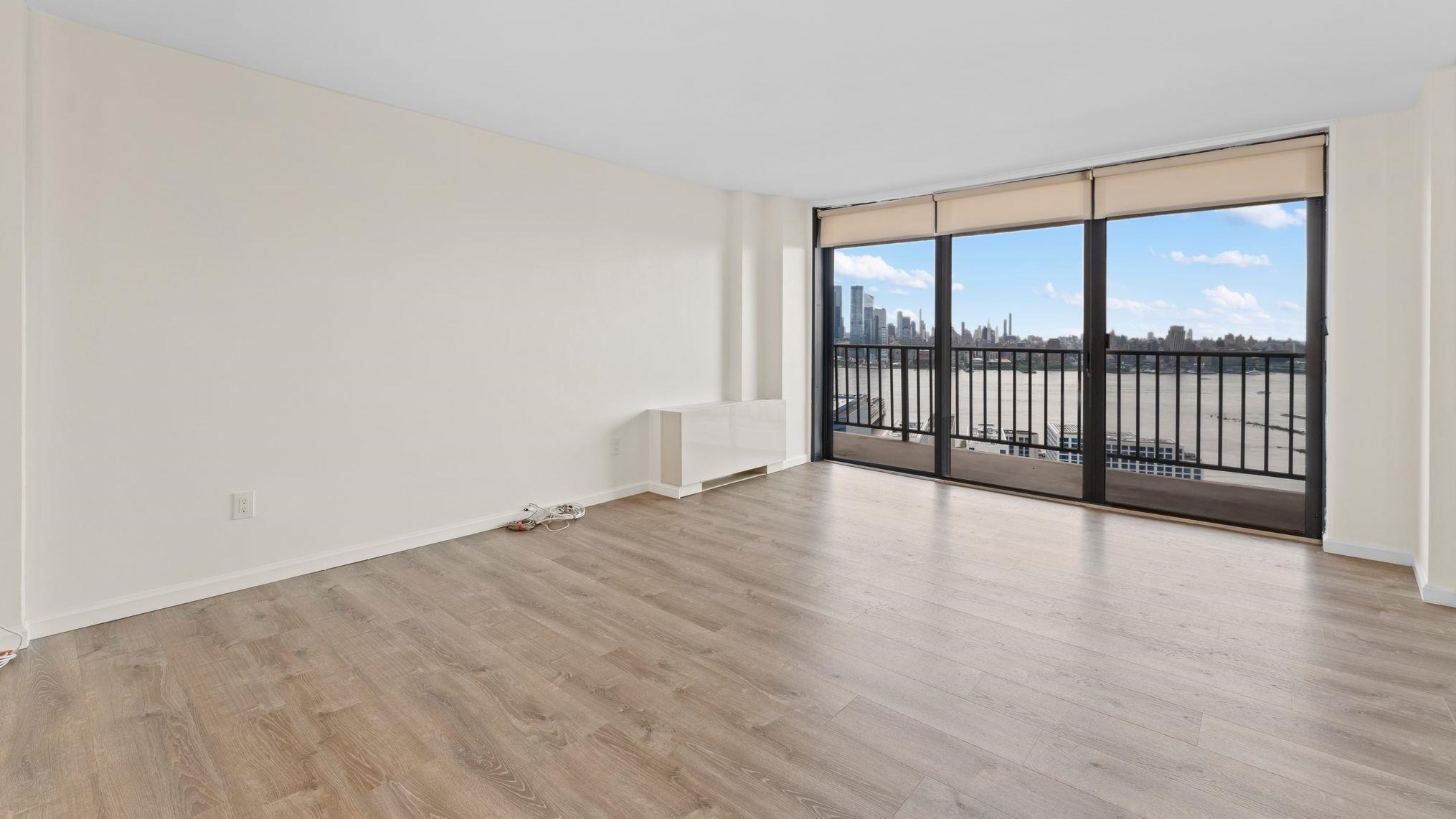 380 Mountain Rd #1708, Union City, NJ 07087