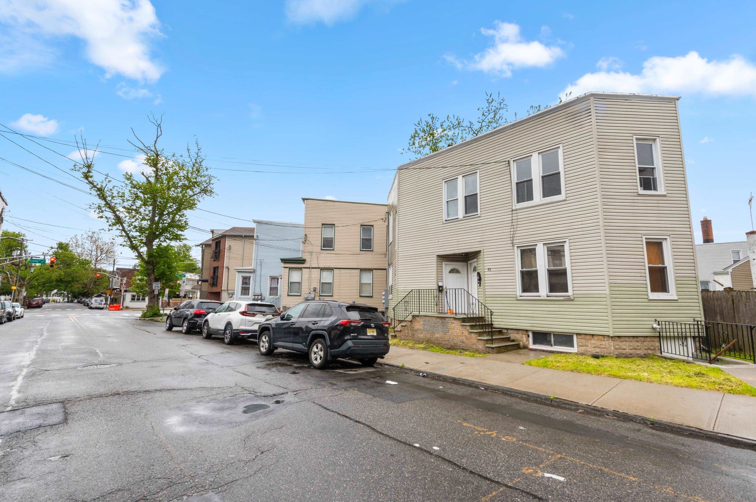 41 Mcadoo Ave, Jersey City, NJ 07305-2714