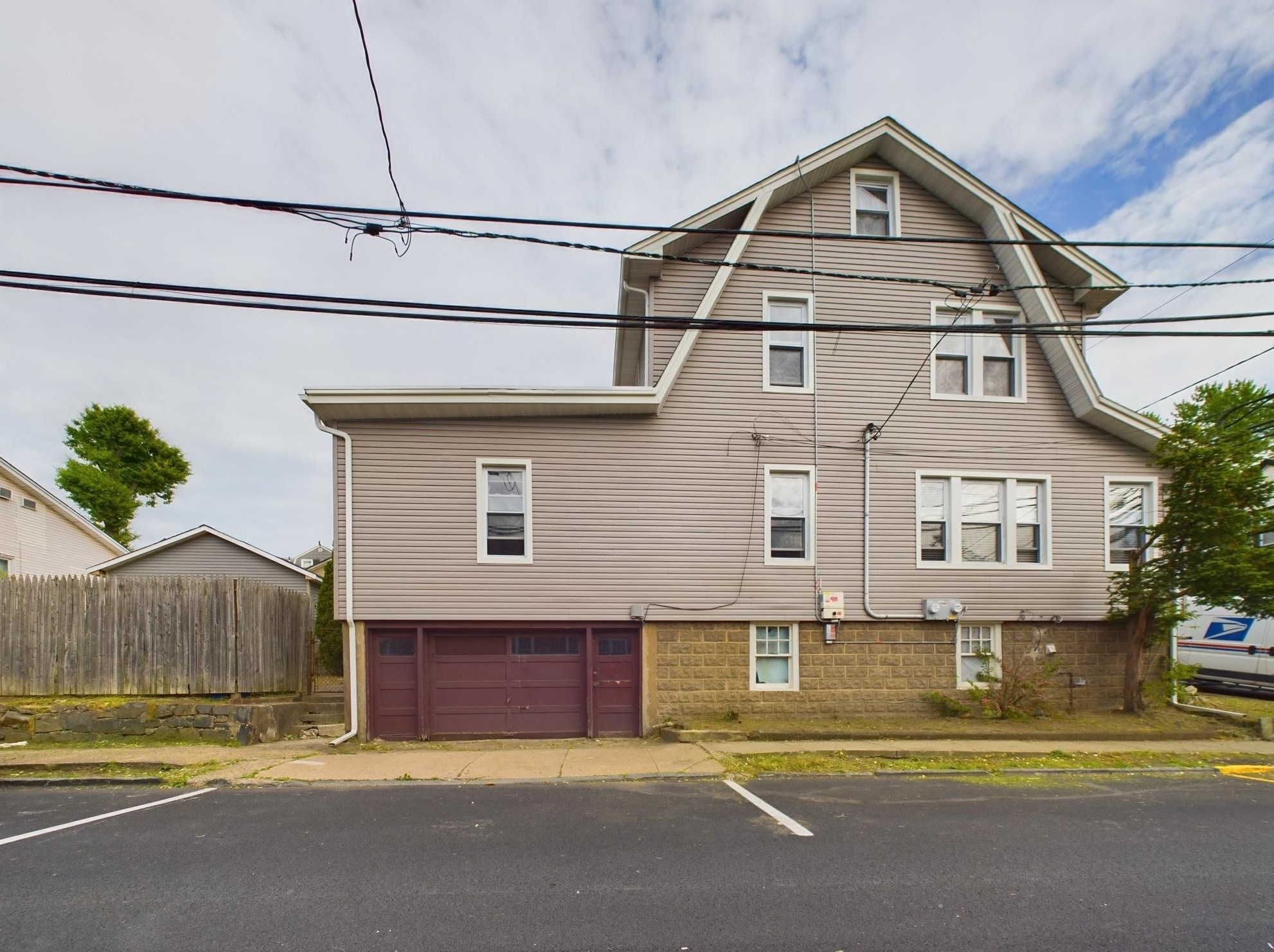 1212 86th St, North Bergen, NJ 07047-4314