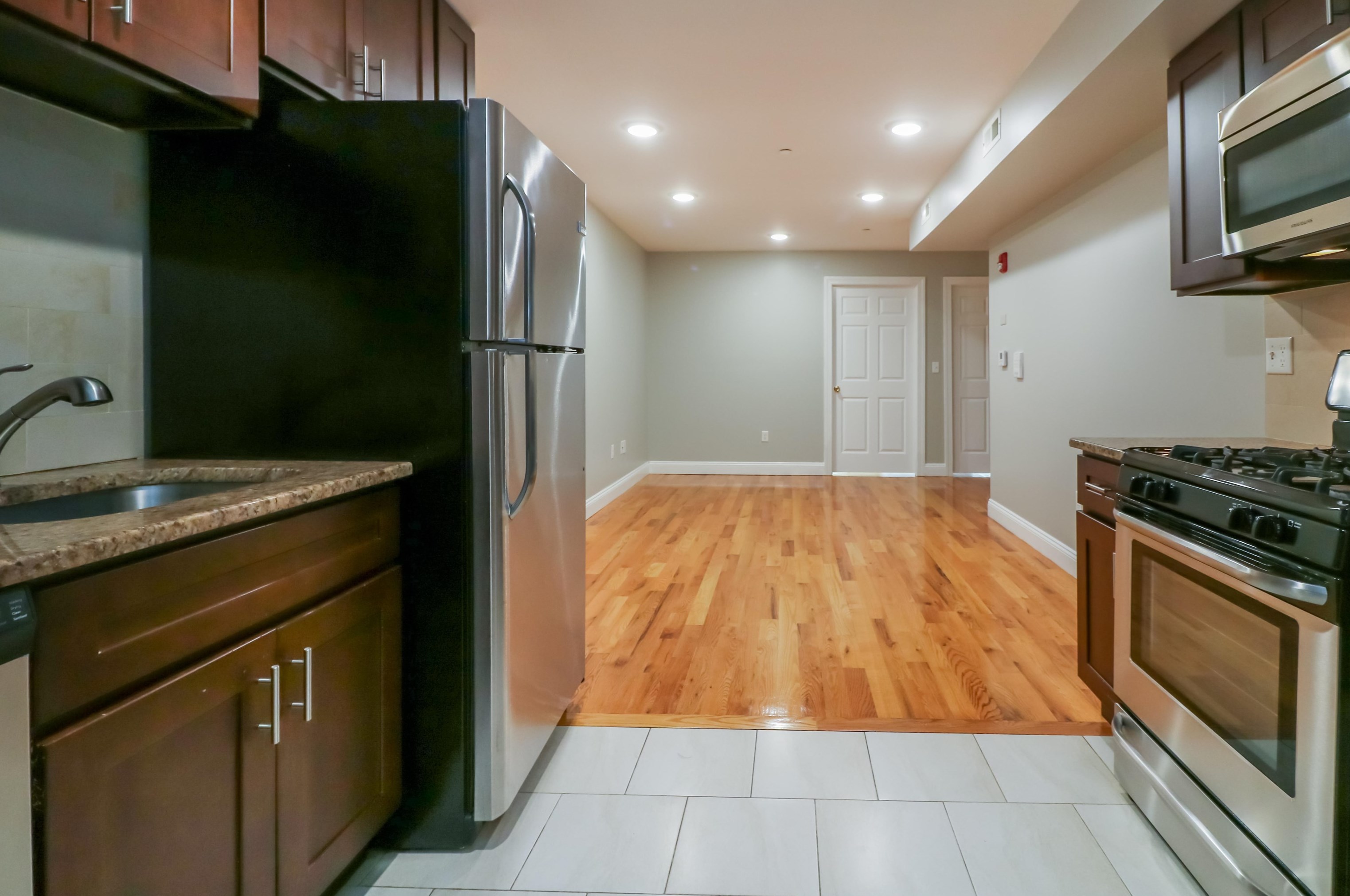 381 Communipaw Ave #3b, Jersey City, NJ 07304