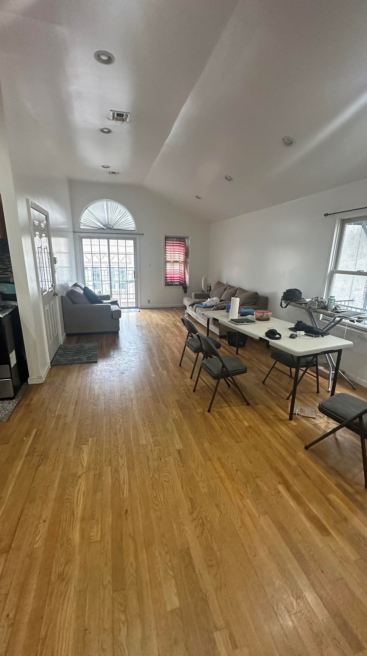 126 Virginia Ave #2nd Floor, Jersey City, NJ 07304