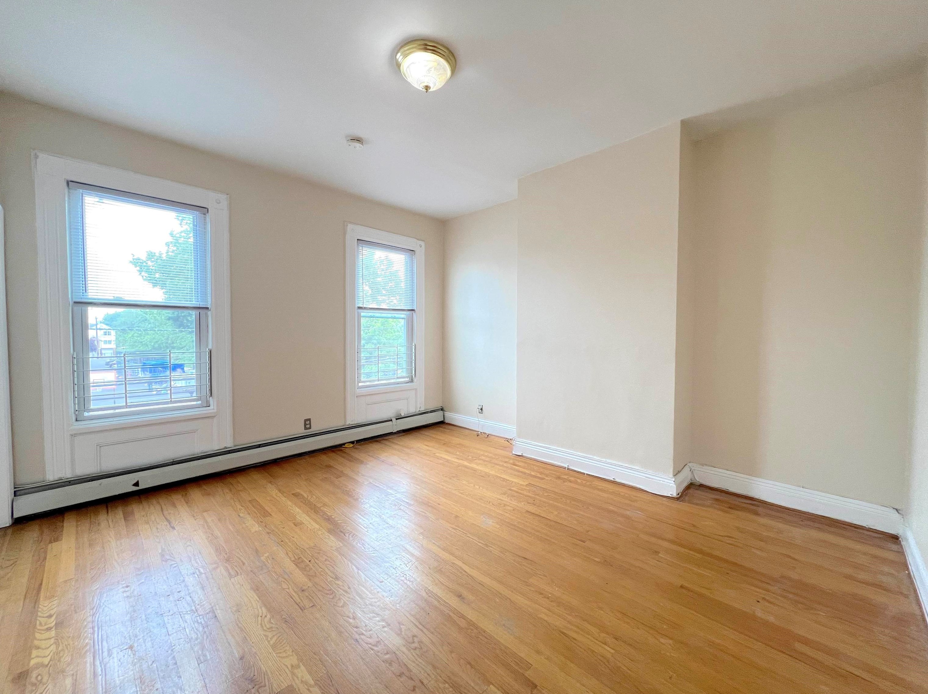 61 Bayview Ave #2, Jersey City, NJ 07305