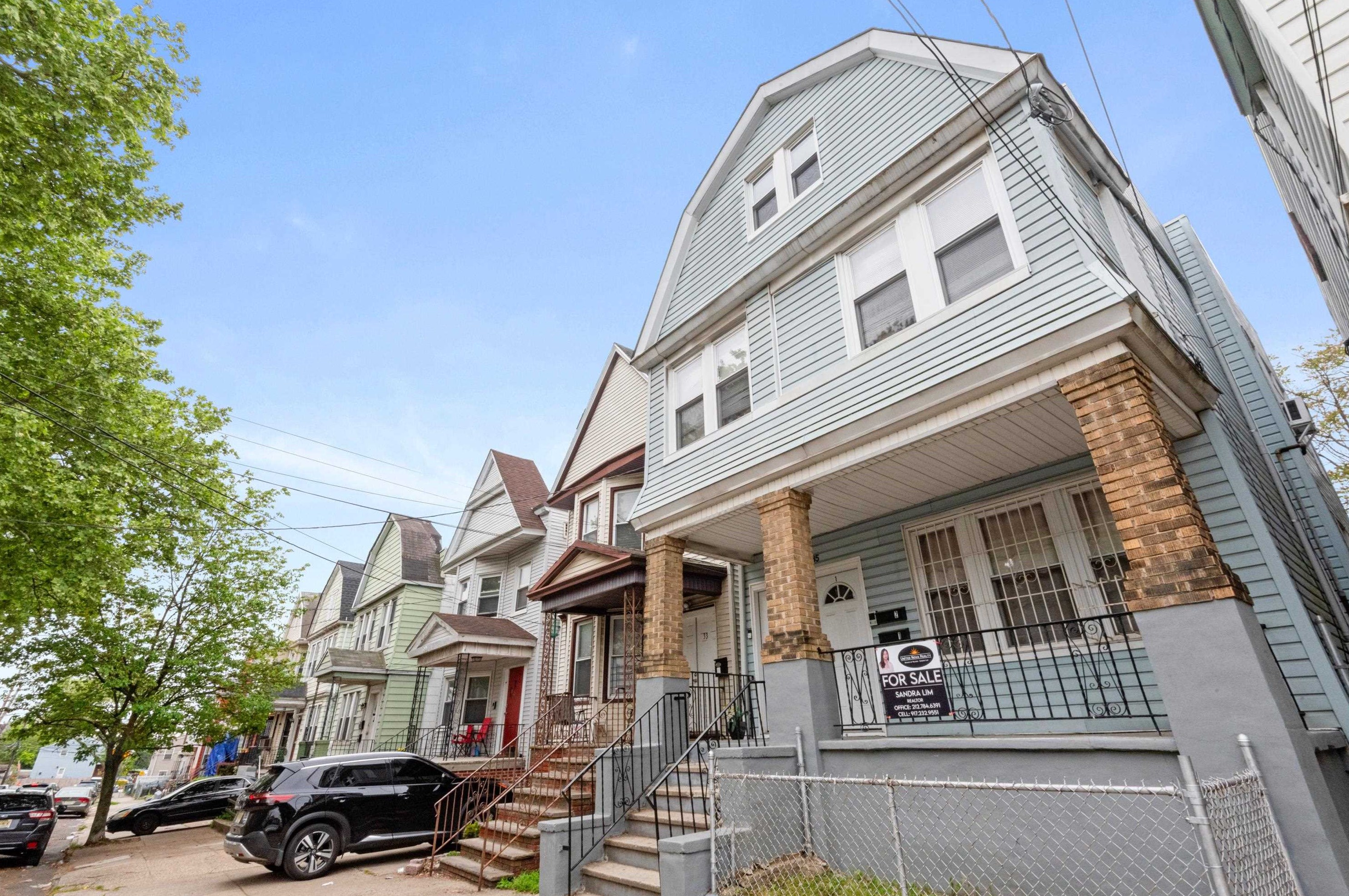 35 Dwight St #1, Jersey City, NJ 07305