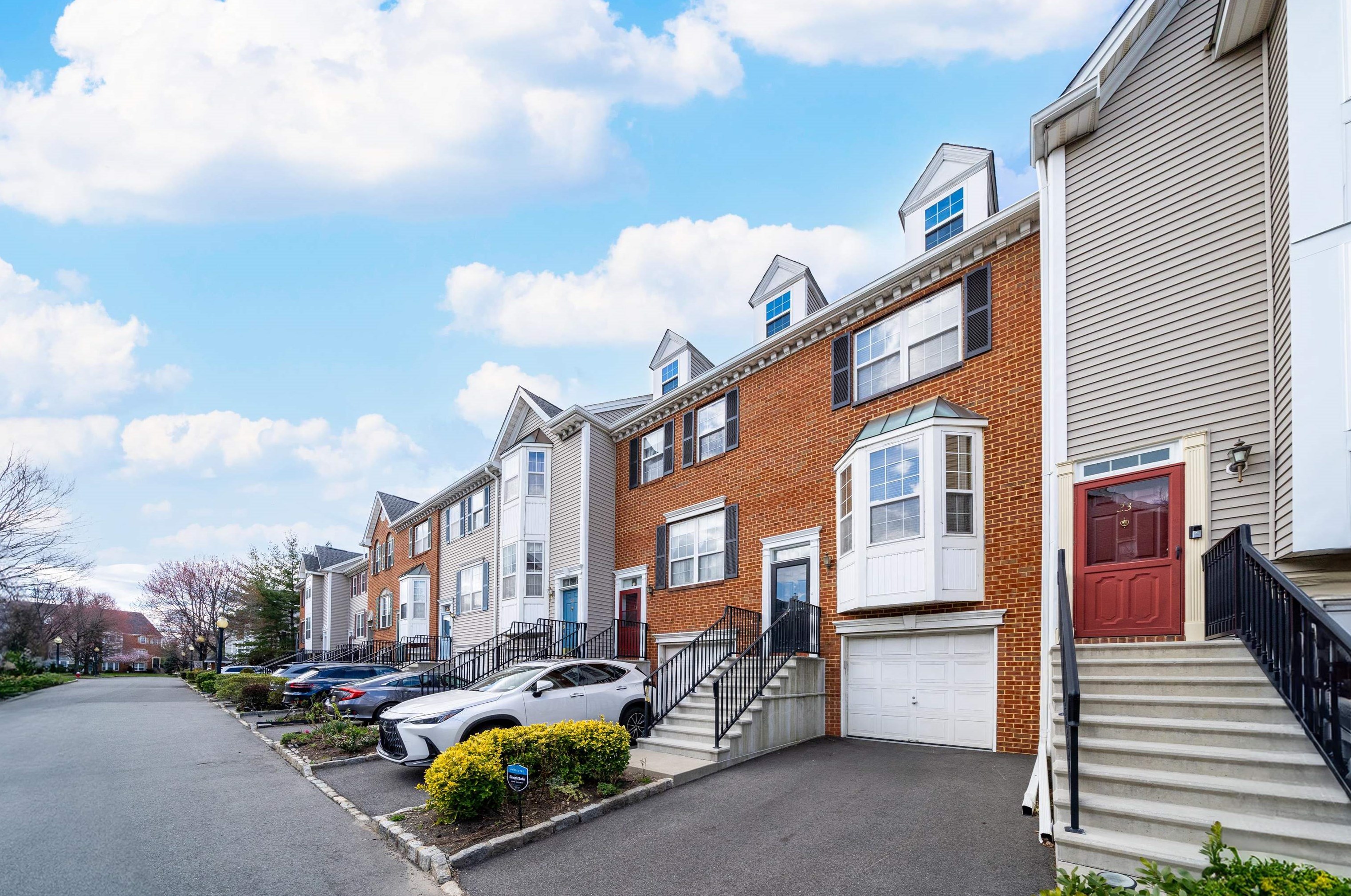 22 Willow St, Jersey City NJ  07305-4800 exterior