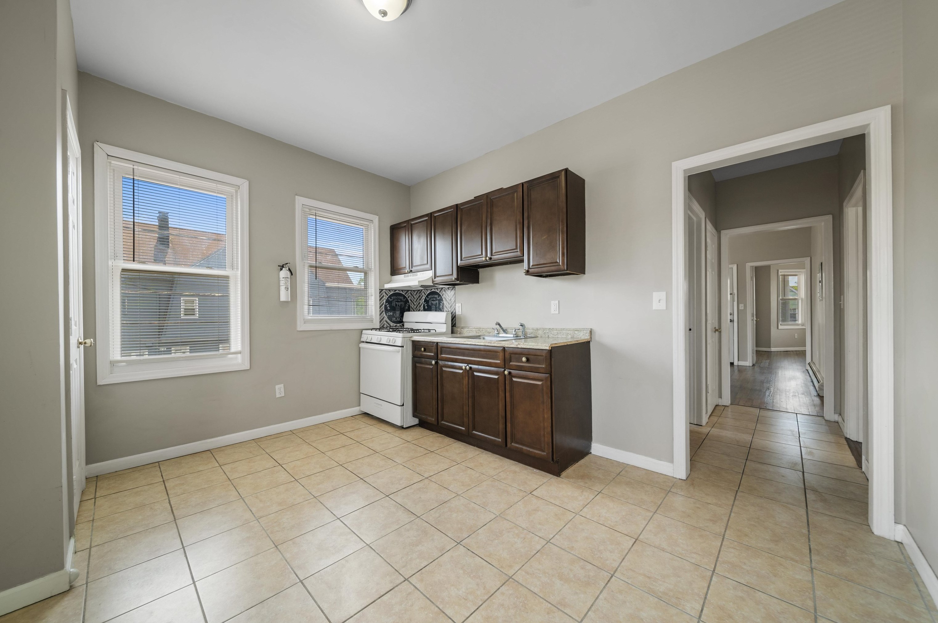 111 Graham Ave, Paterson NJ 07508-2961 exterior