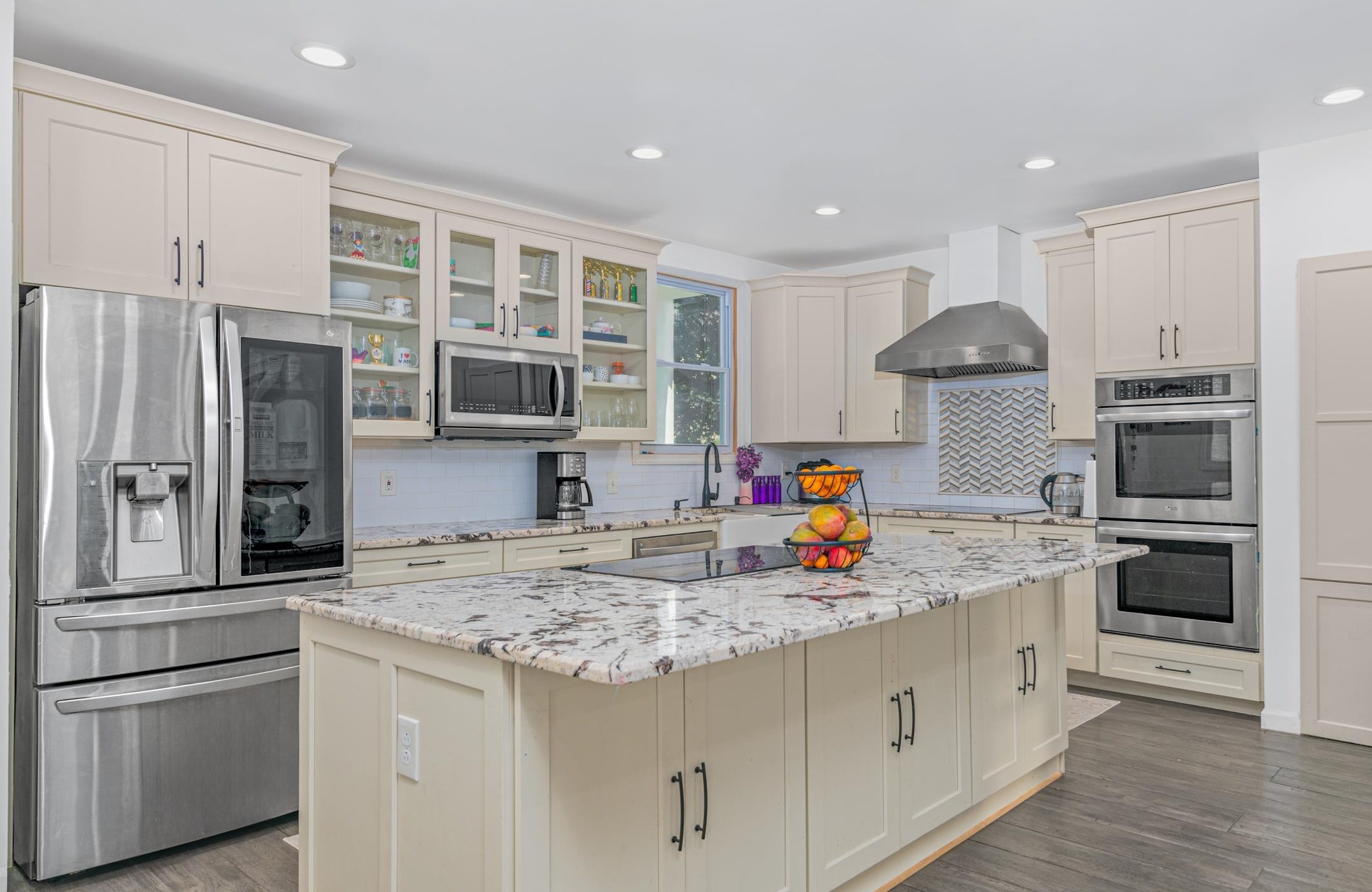 138 Avenue C, Bayonne NJ  07002-2438 exterior