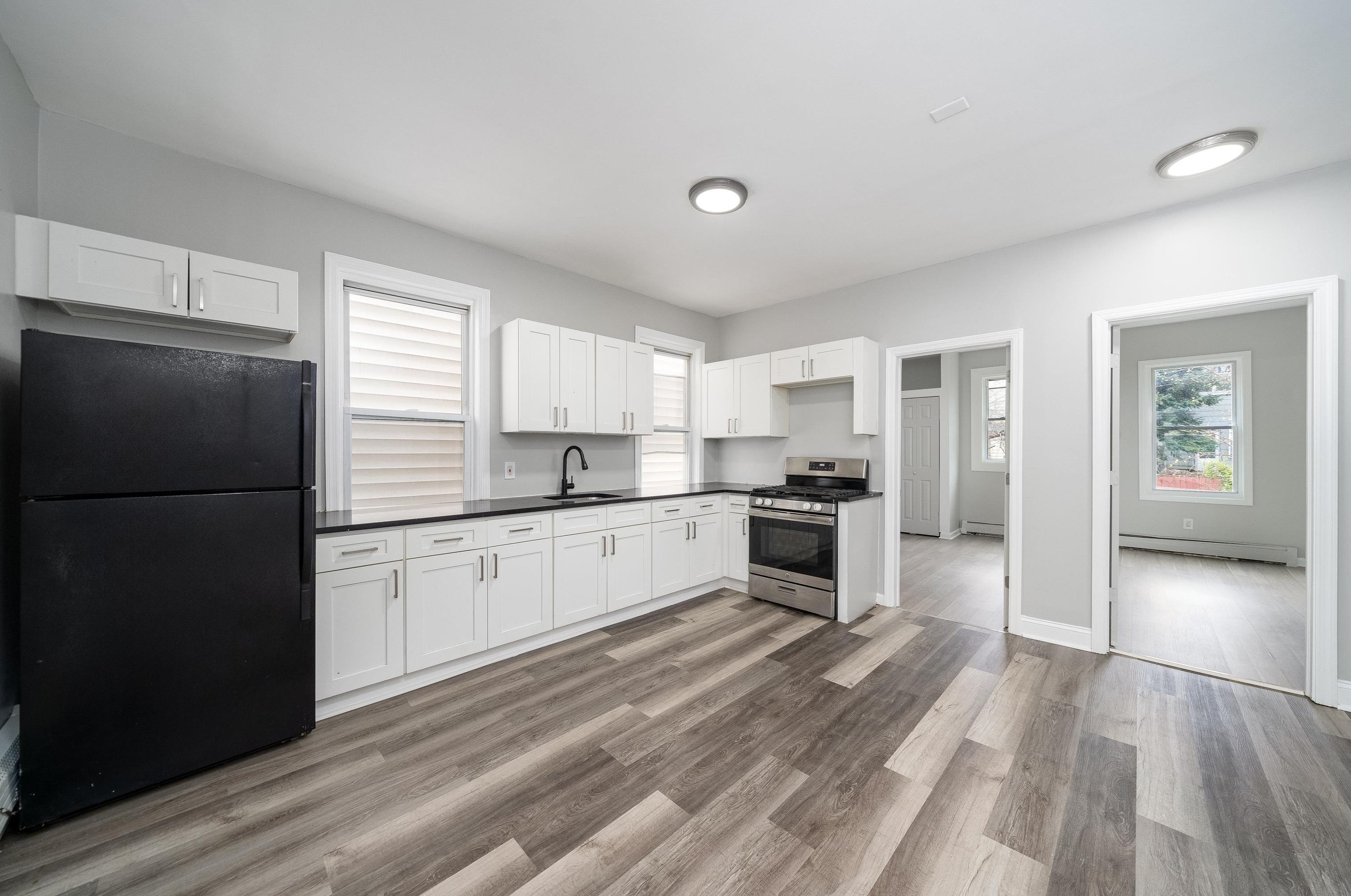 207 Armstrong Ave, Jersey City, NJ 07305-3005