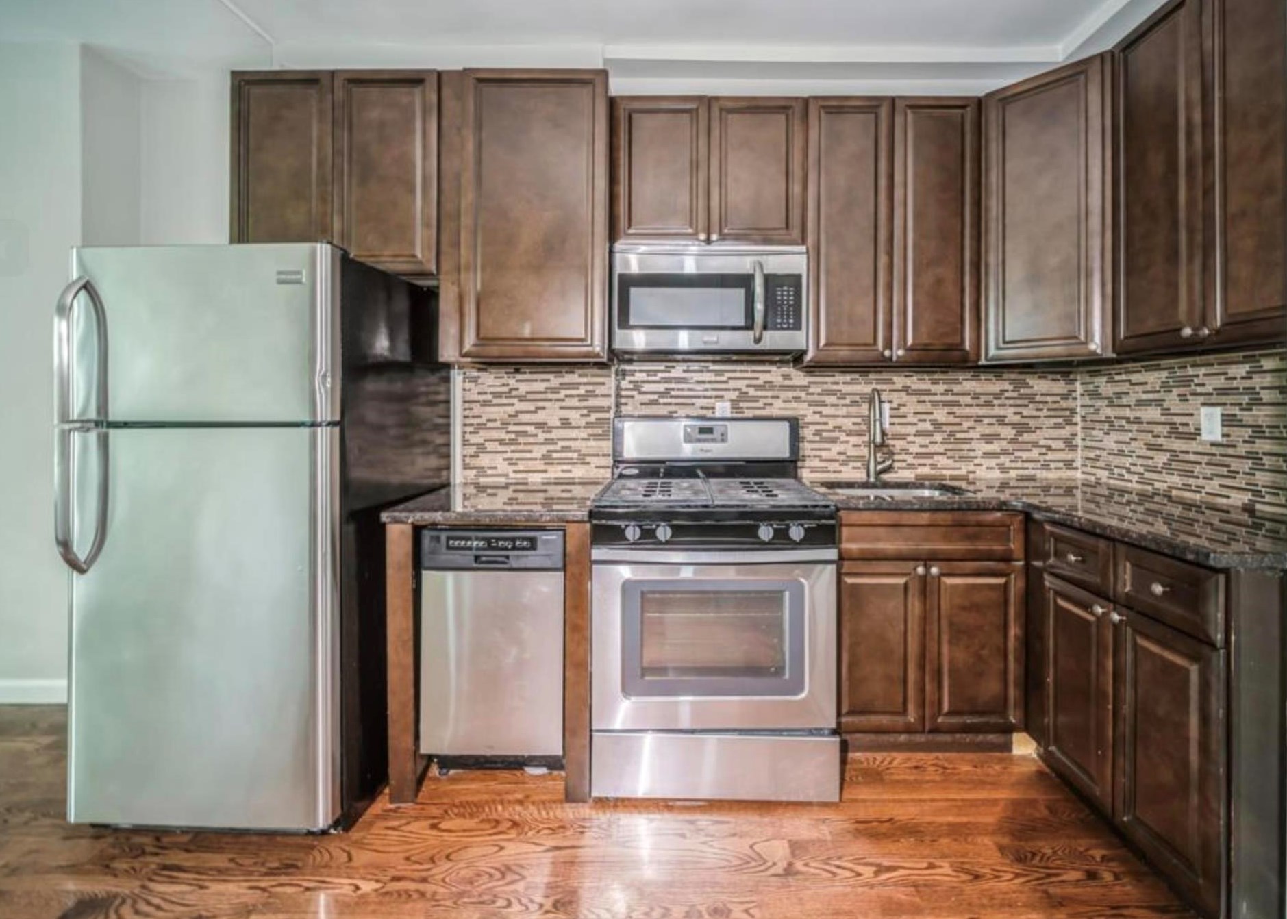 221 Pacific Ave #1, Jersey City, NJ 07304