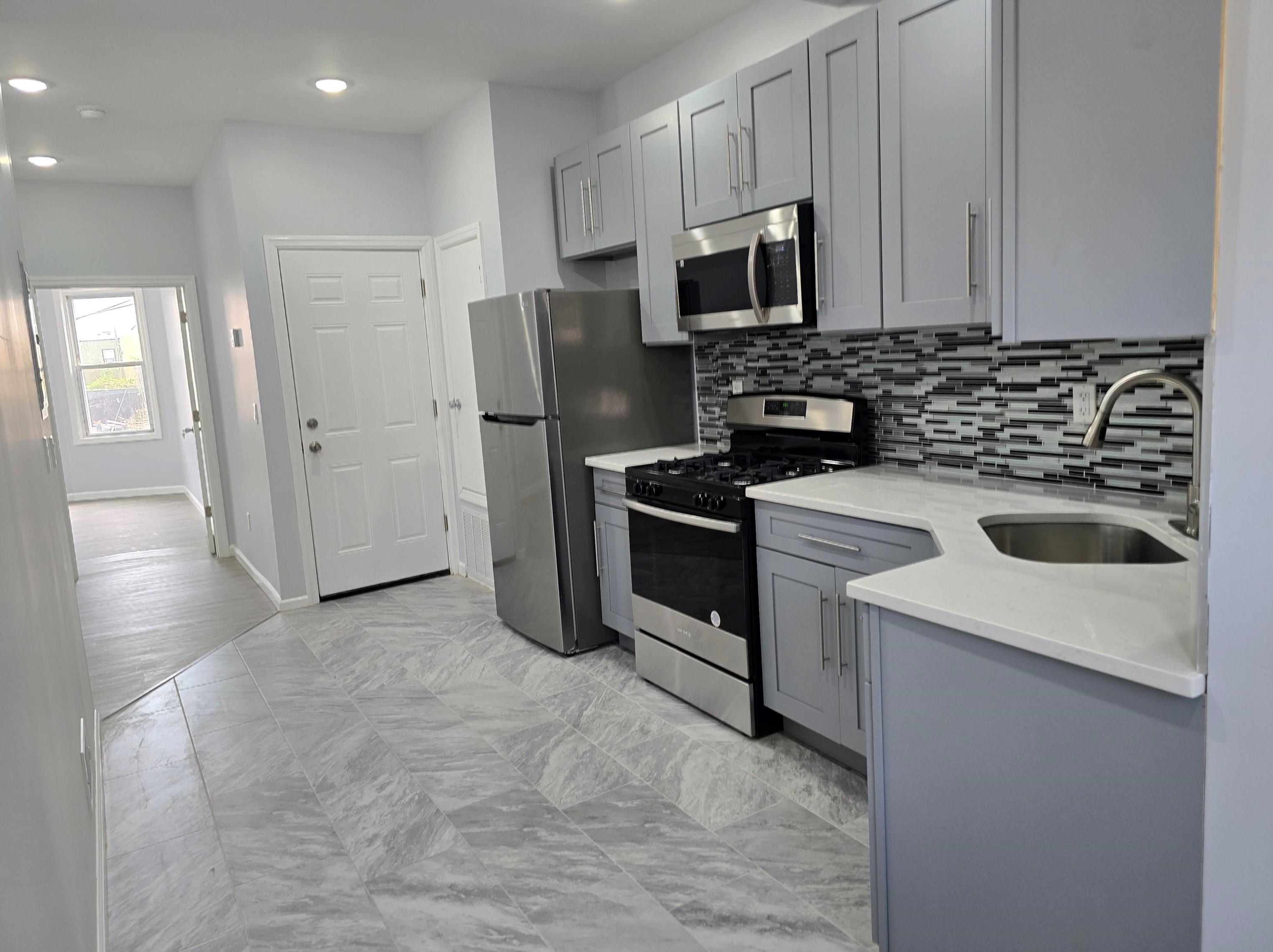 137 Graham St #1, Jersey City, NJ 07307