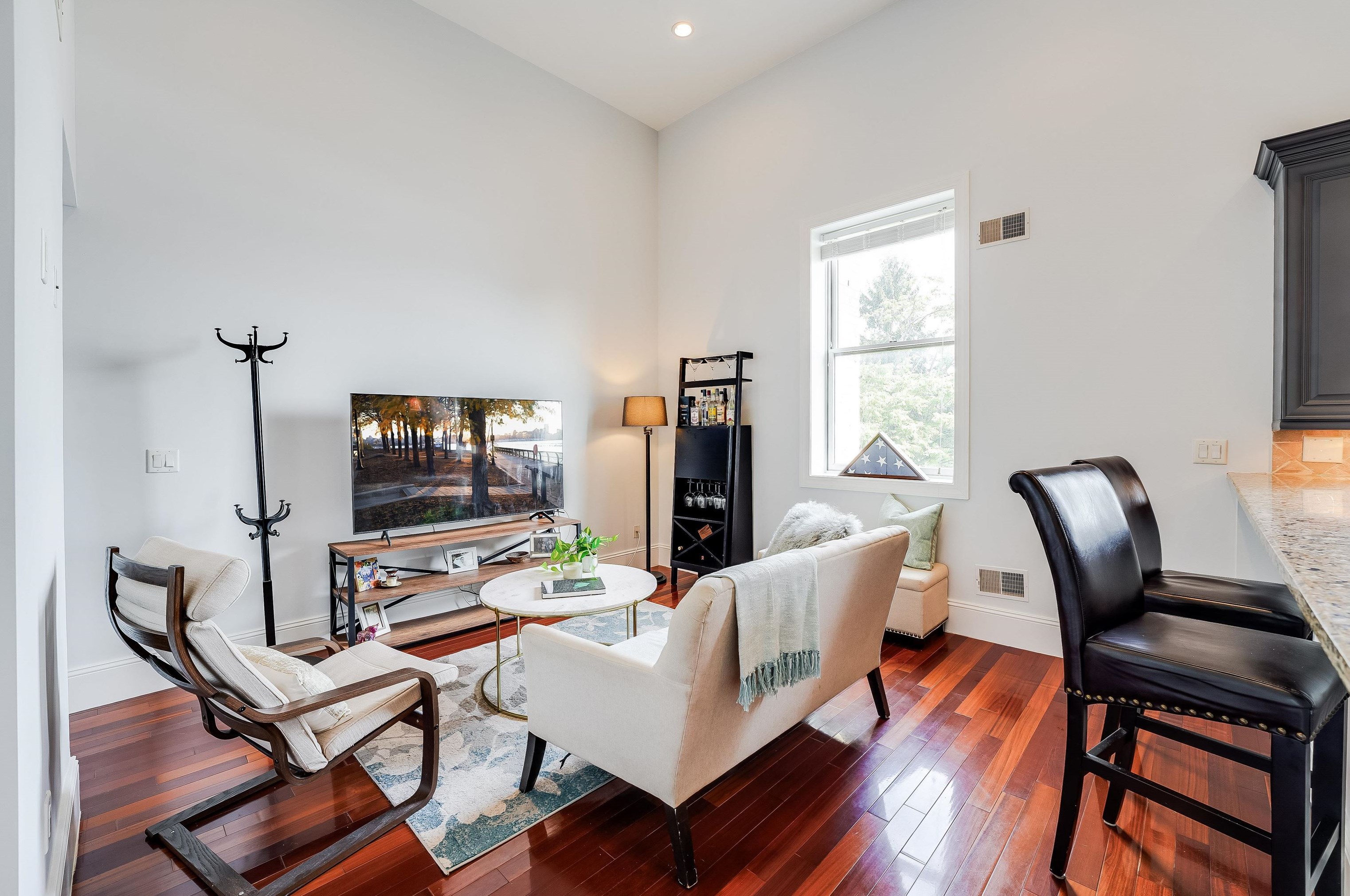 185 Webster Ave #2c, Jersey City, NJ 07307