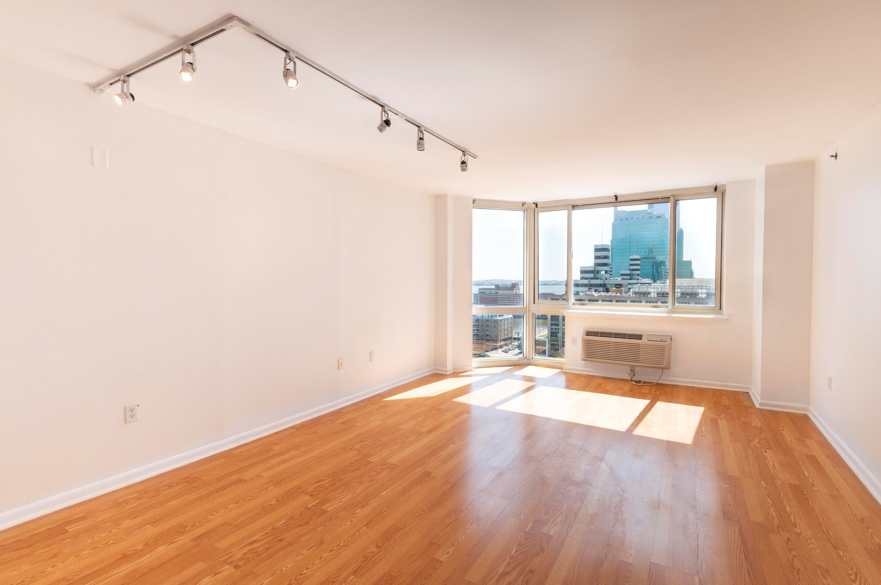 20 2nd St Apt 1711, Jersey City, NJ 07302