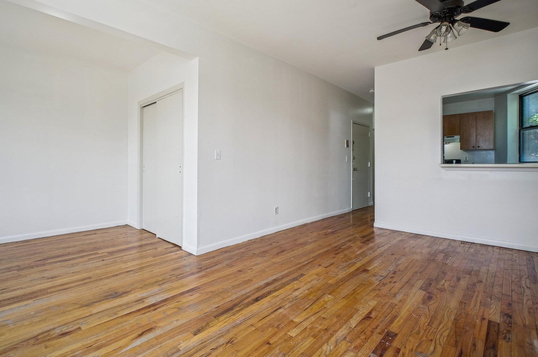 171 Old Bergen Rd #202, Jersey City, NJ 07305