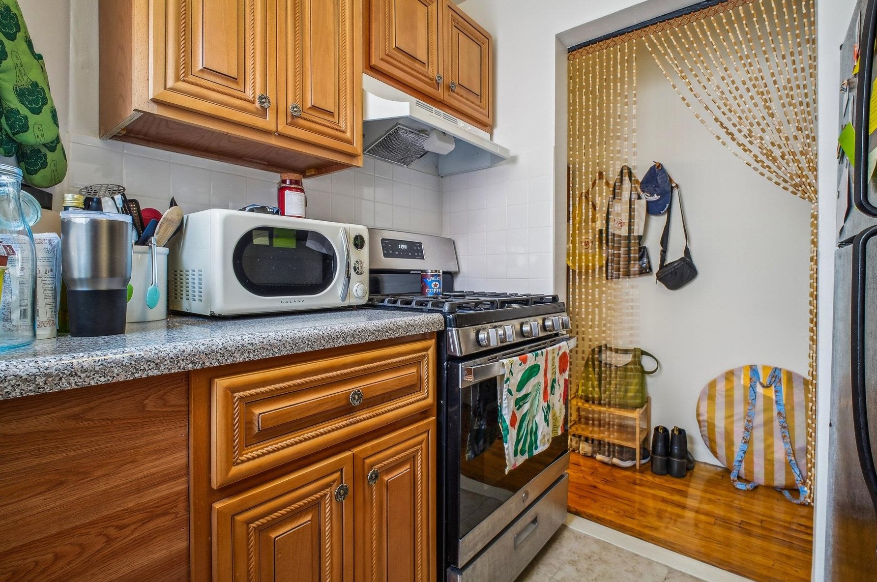 171 Old Bergen Rd #101, Jersey City, NJ 07305