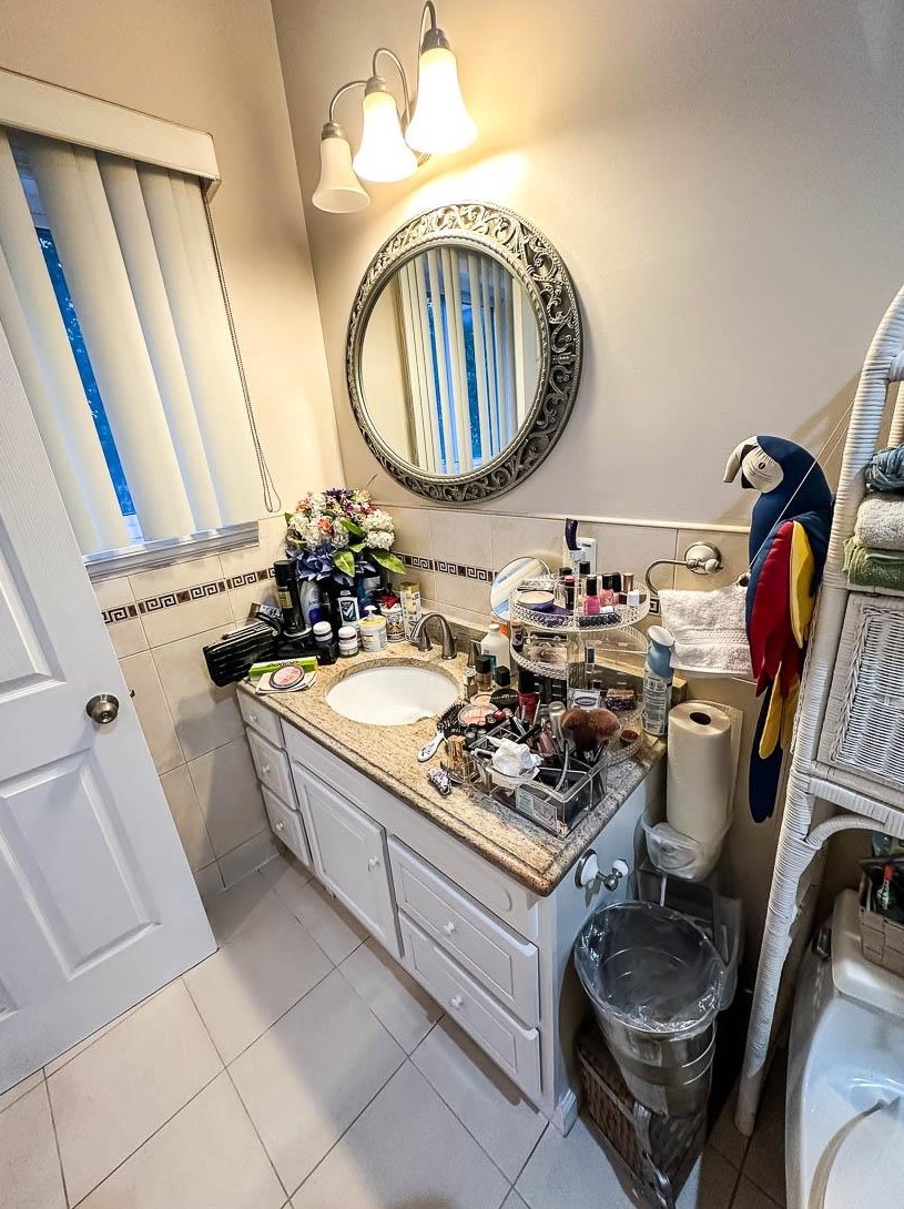 41 Hopkins Ave, Jersey City NJ  07306-1522 exterior