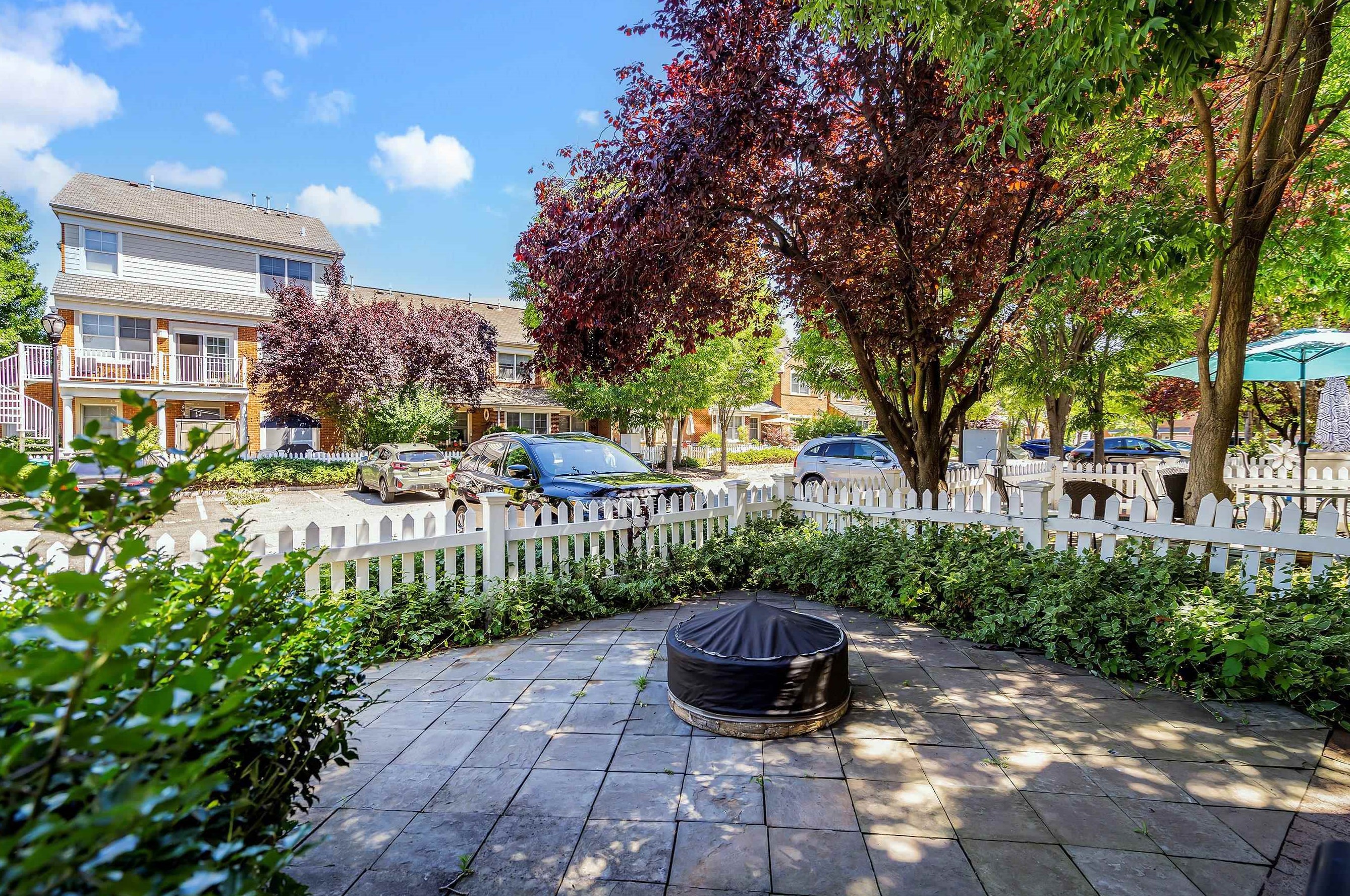 52 Independence Way #52, Jersey City, NJ 07305