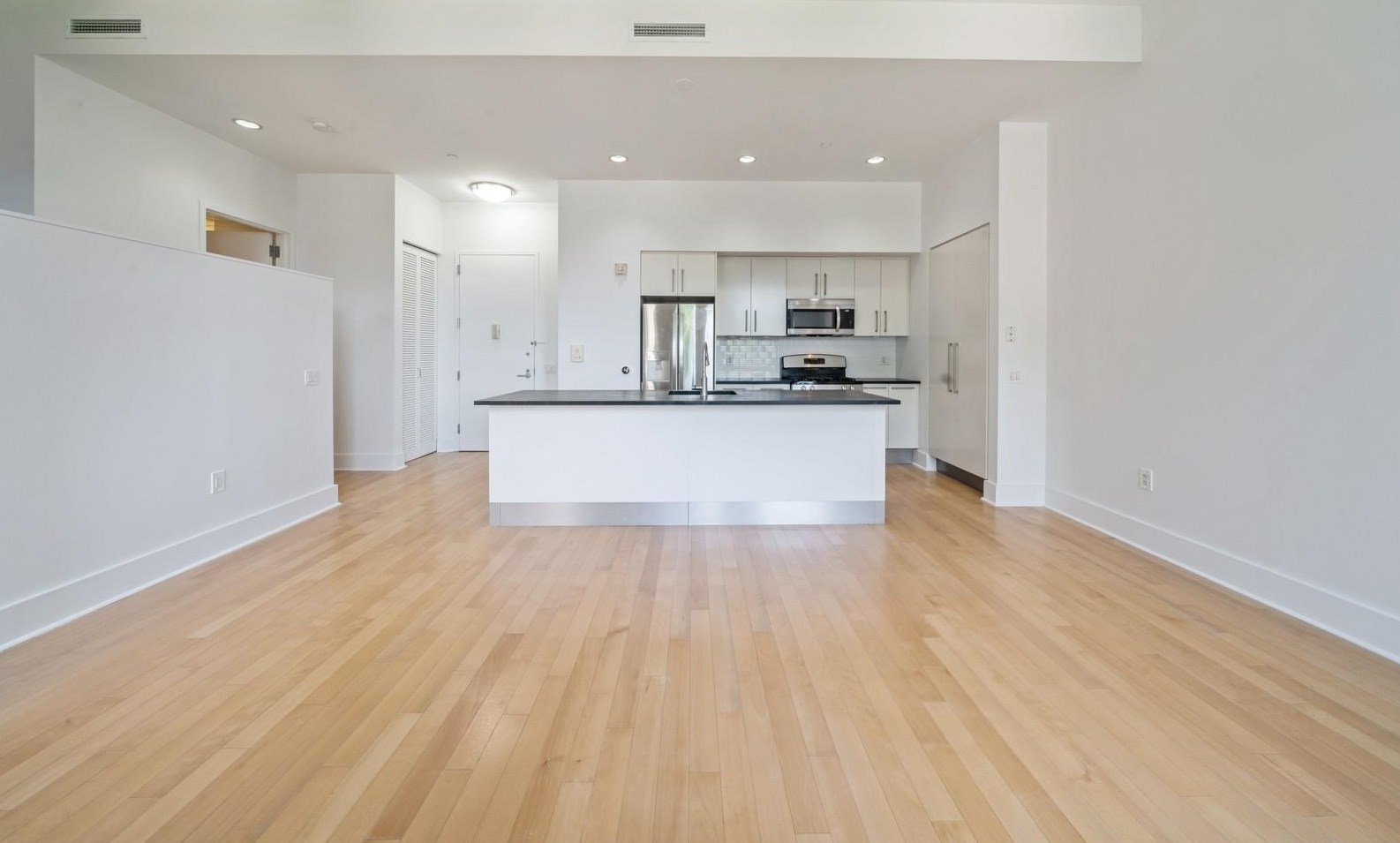 4 Beacon Way #210, Jersey City, NJ 07304