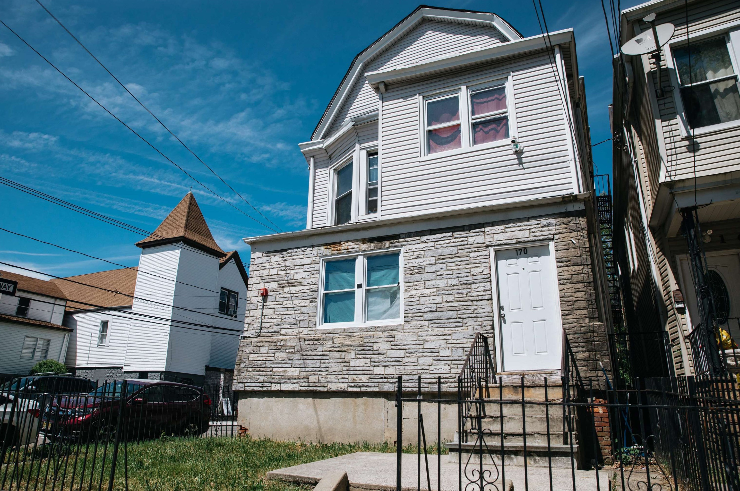 170 Carteret Ave, Jersey City, NJ 07305