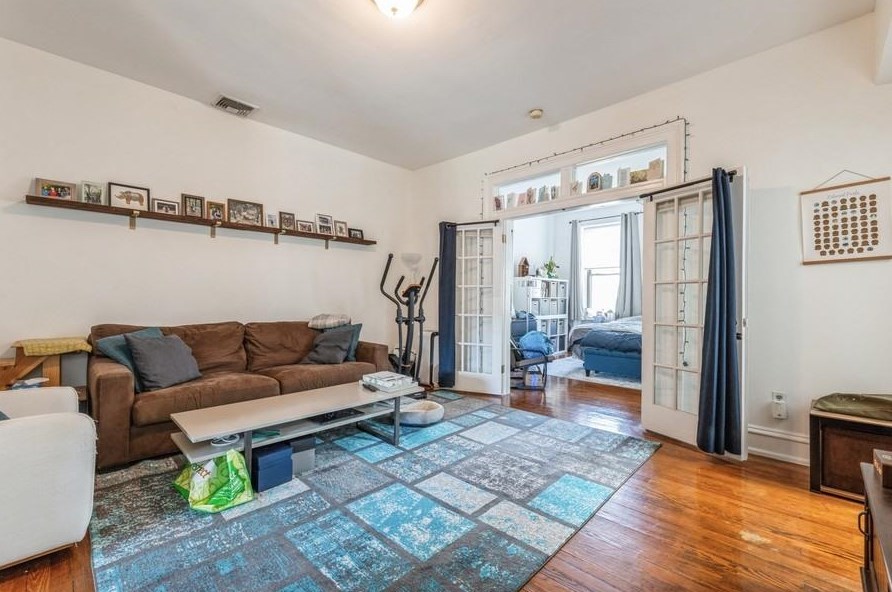 73 Sussex St #3, Jersey City, NJ 07302