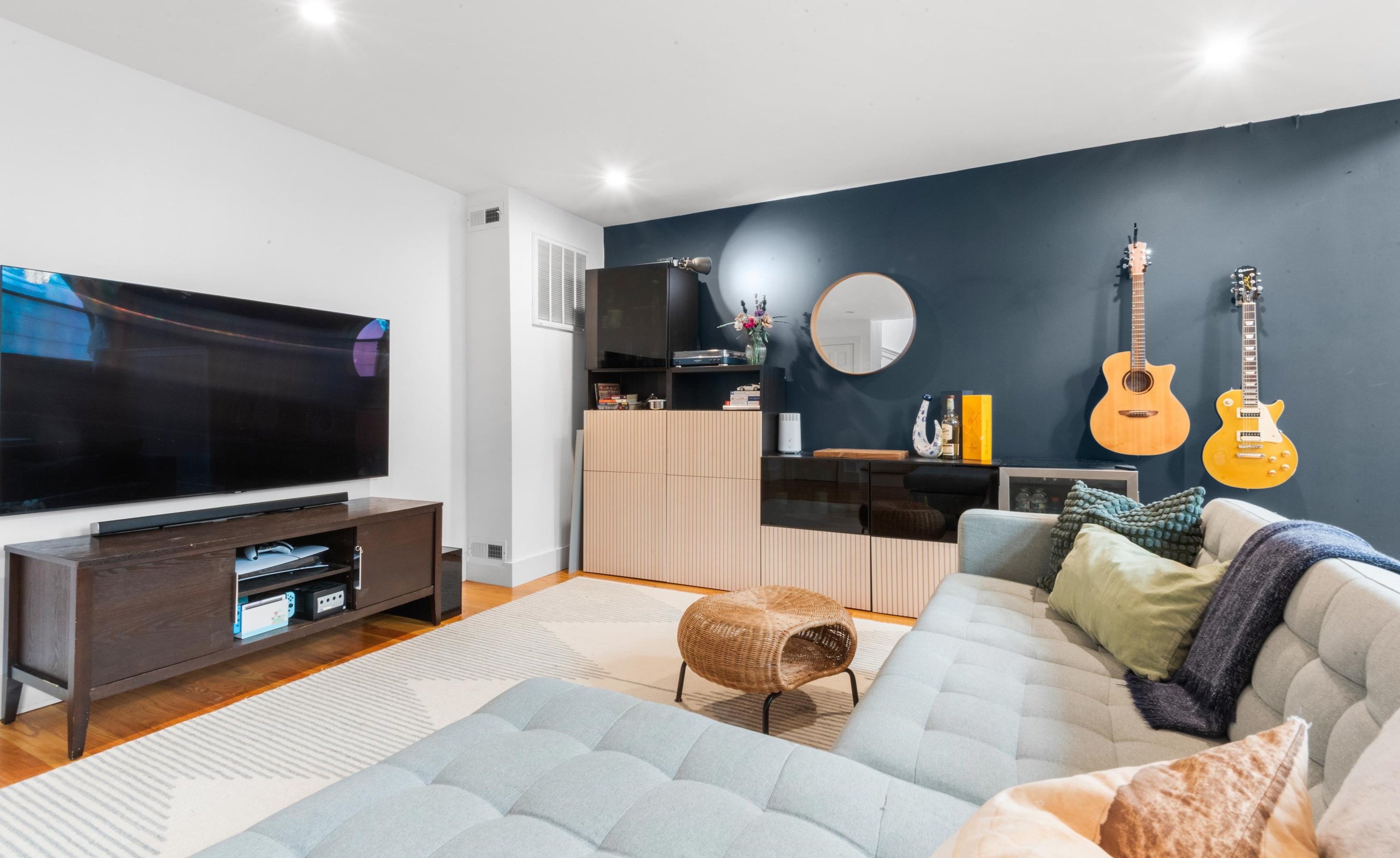 118 Leonard St #6, Jersey City, NJ 07307