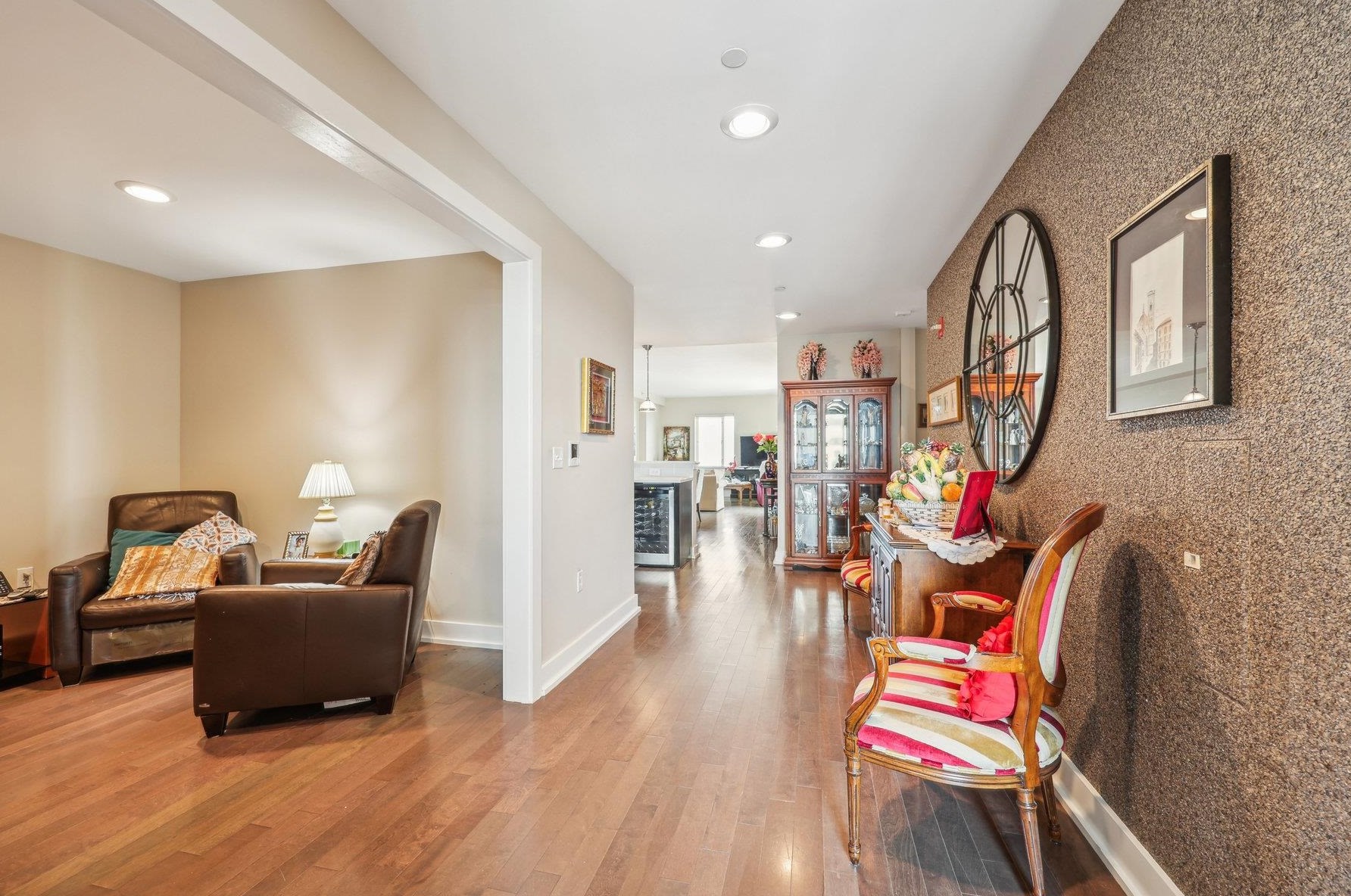 3312 Hudson Ave #ph9, Union City, NJ 07087