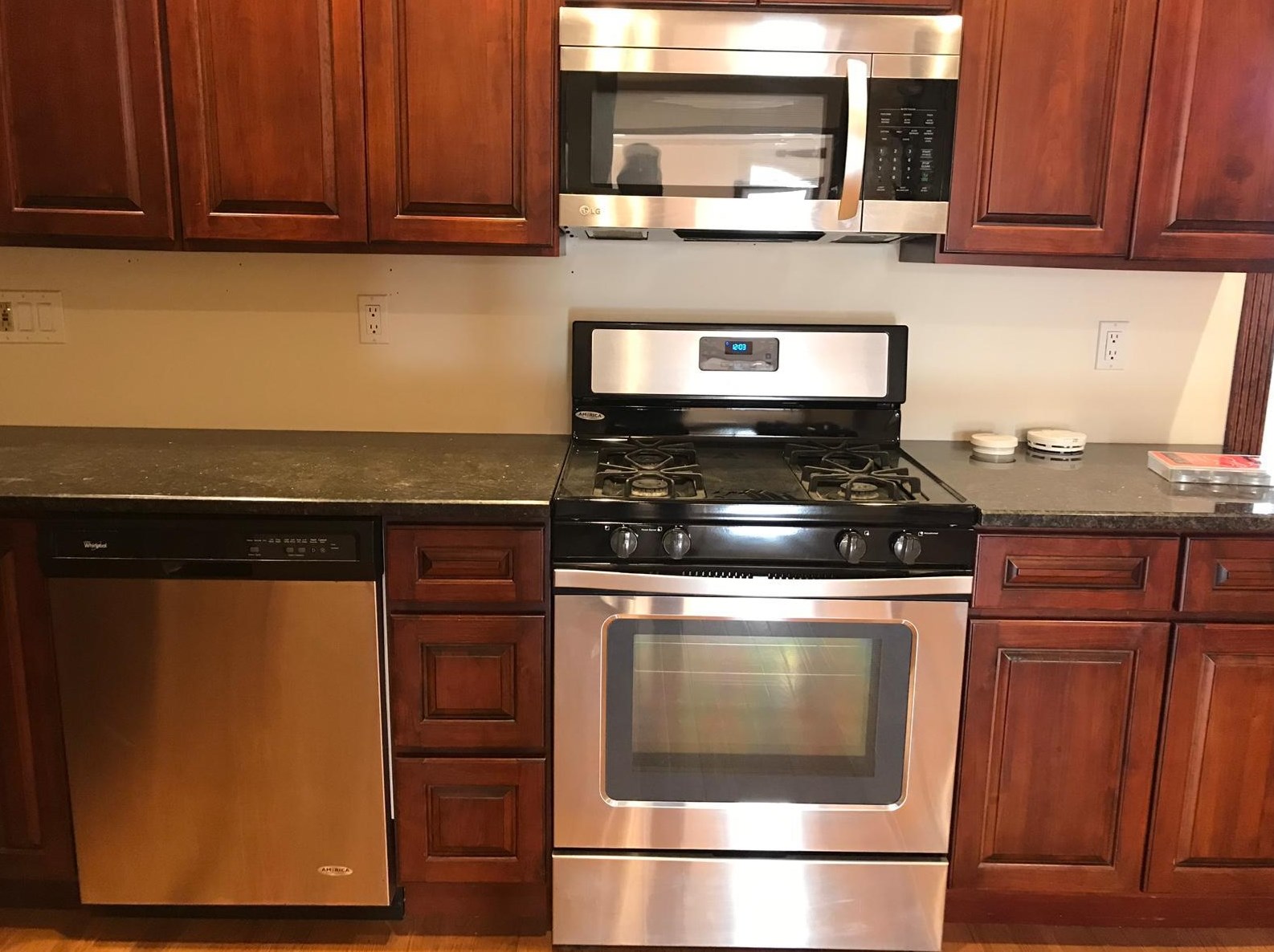 332 Pavonia Ave #2, Jersey City, NJ 07302