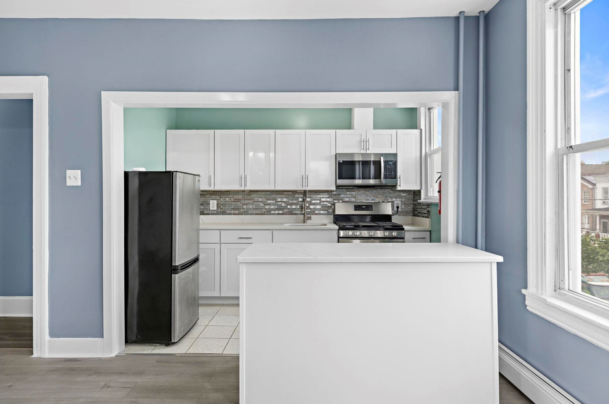 209 Danforth Ave, Jersey City NJ  07305-2625 exterior