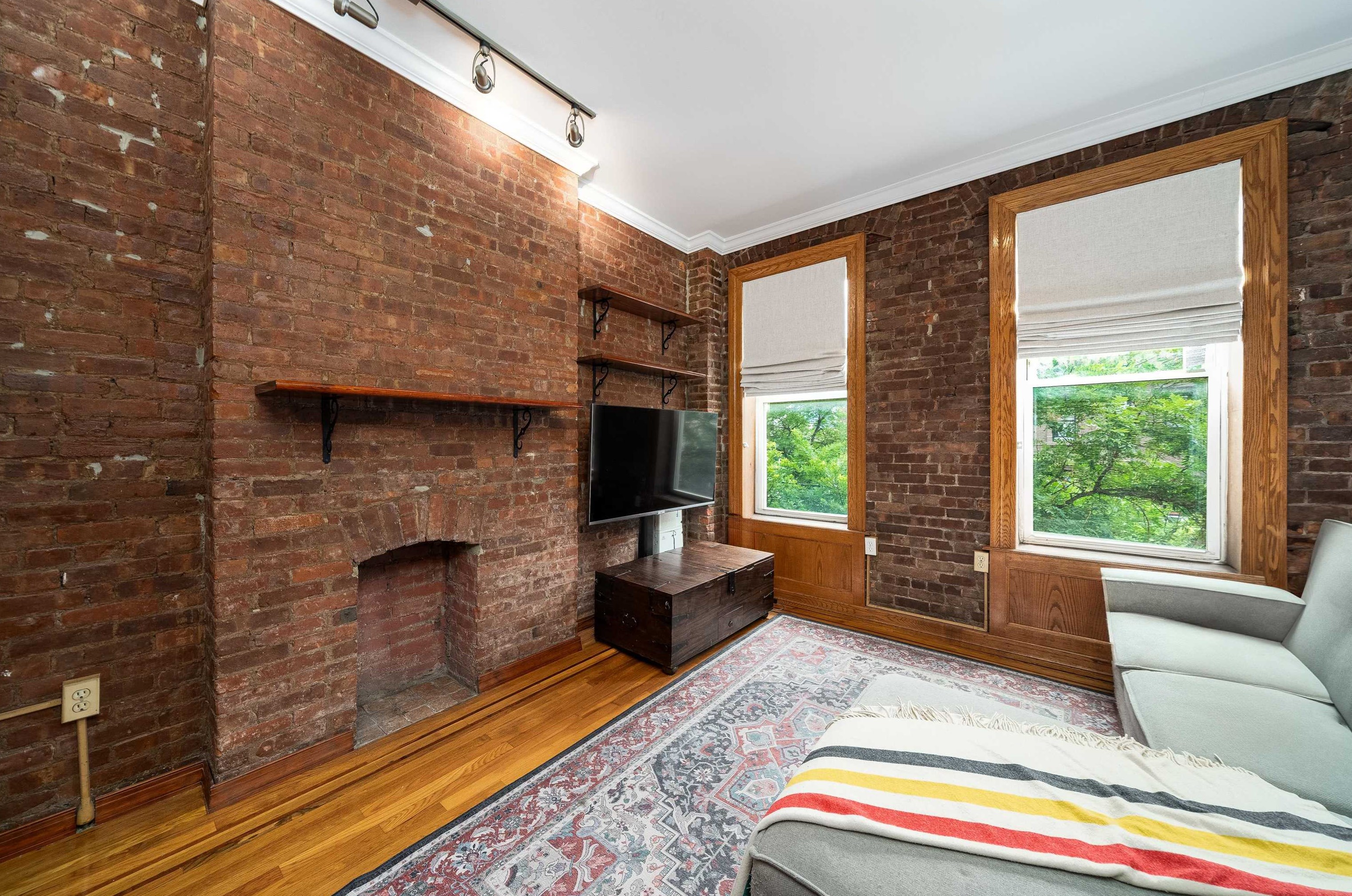 515 Jersey Ave, Jersey City, NJ 07302-3521