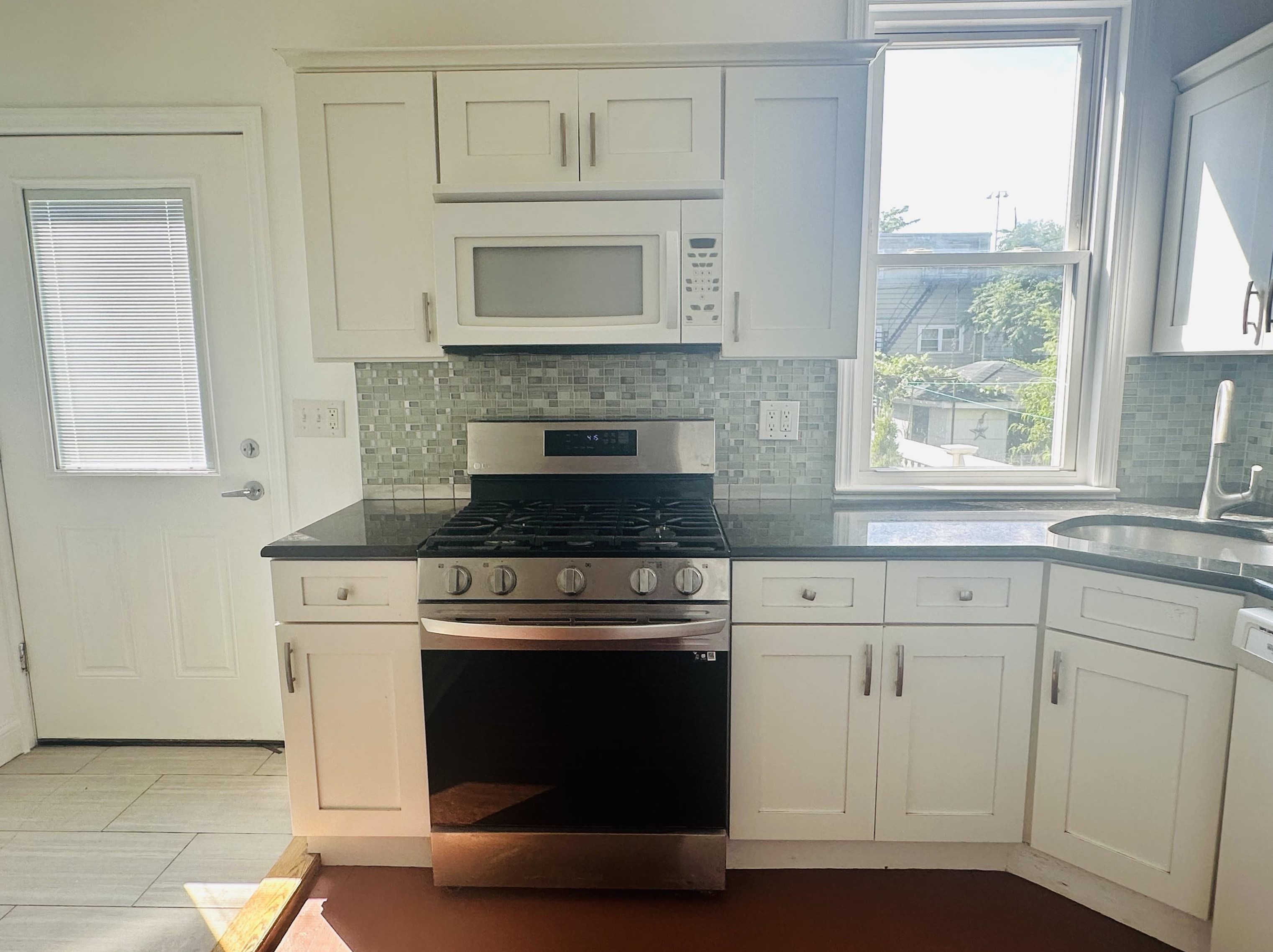 9 Nesbitt St #1, Jersey City, NJ 07307