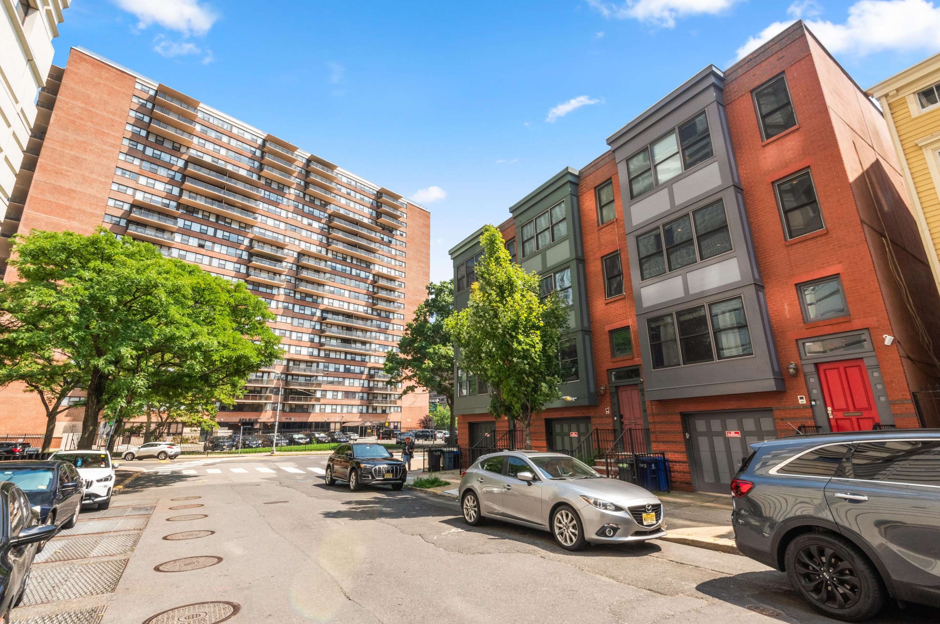 7 Wayne St, Jersey City, NJ 07302-3614