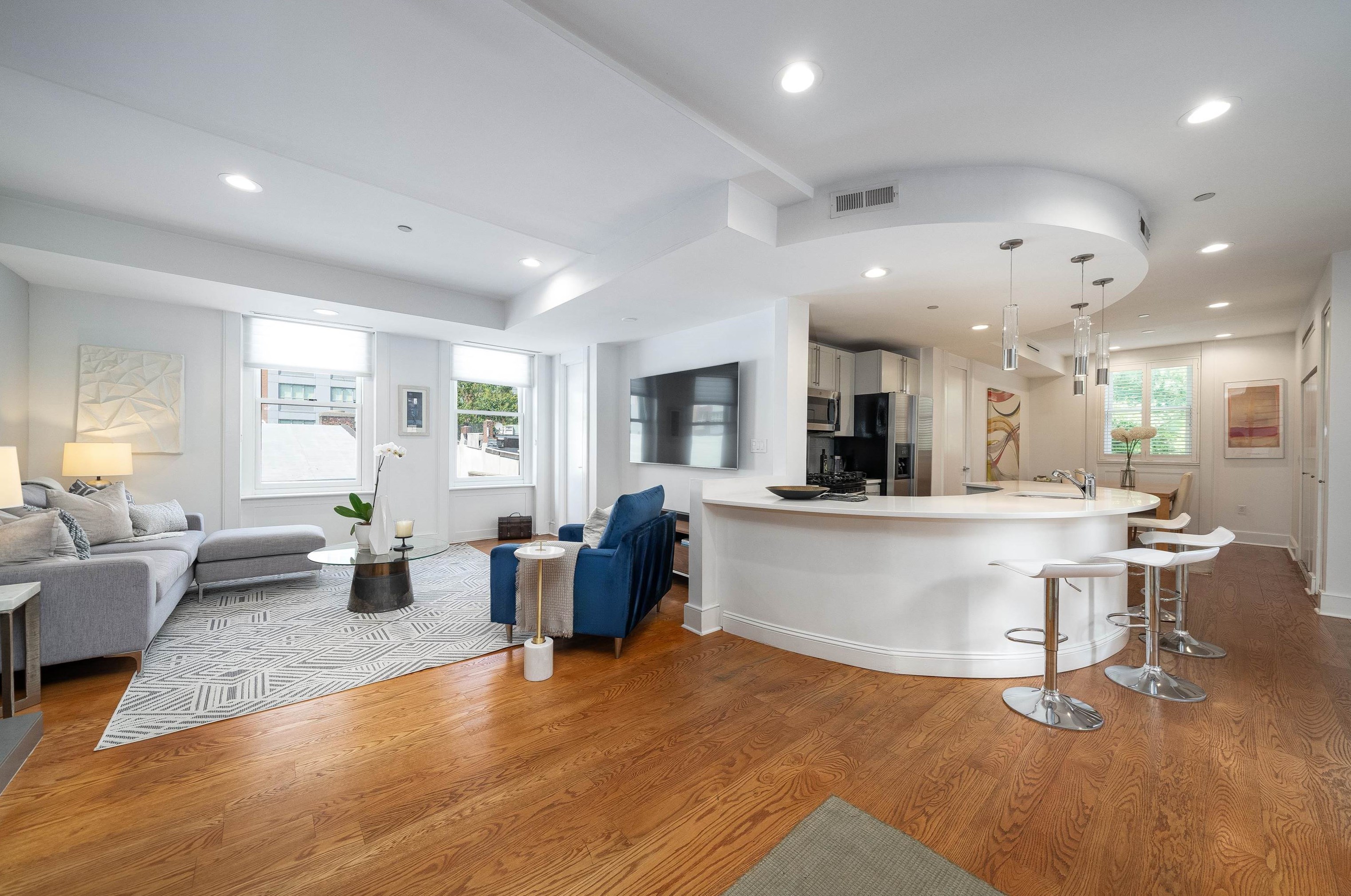 110 Grand St, Jersey City, NJ 07302-4429