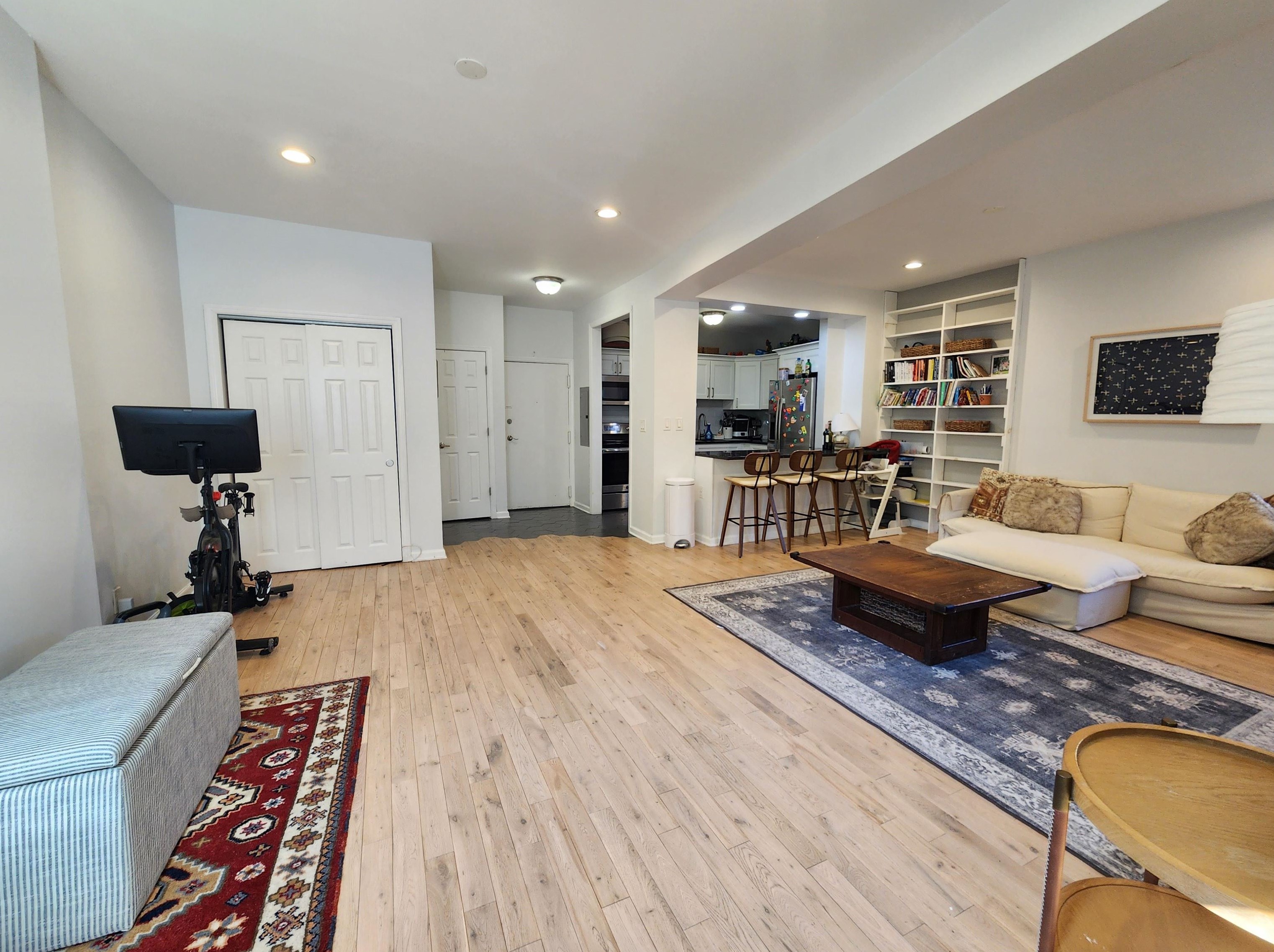 264 9th St, Jersey City, NJ 07302-1600