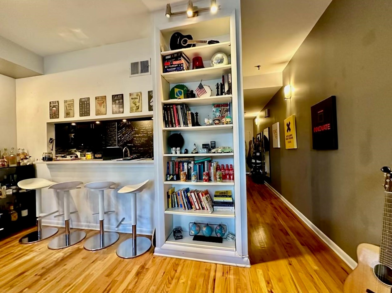 227 Christopher Columbus Dr Apt 113b, Jersey City, NJ