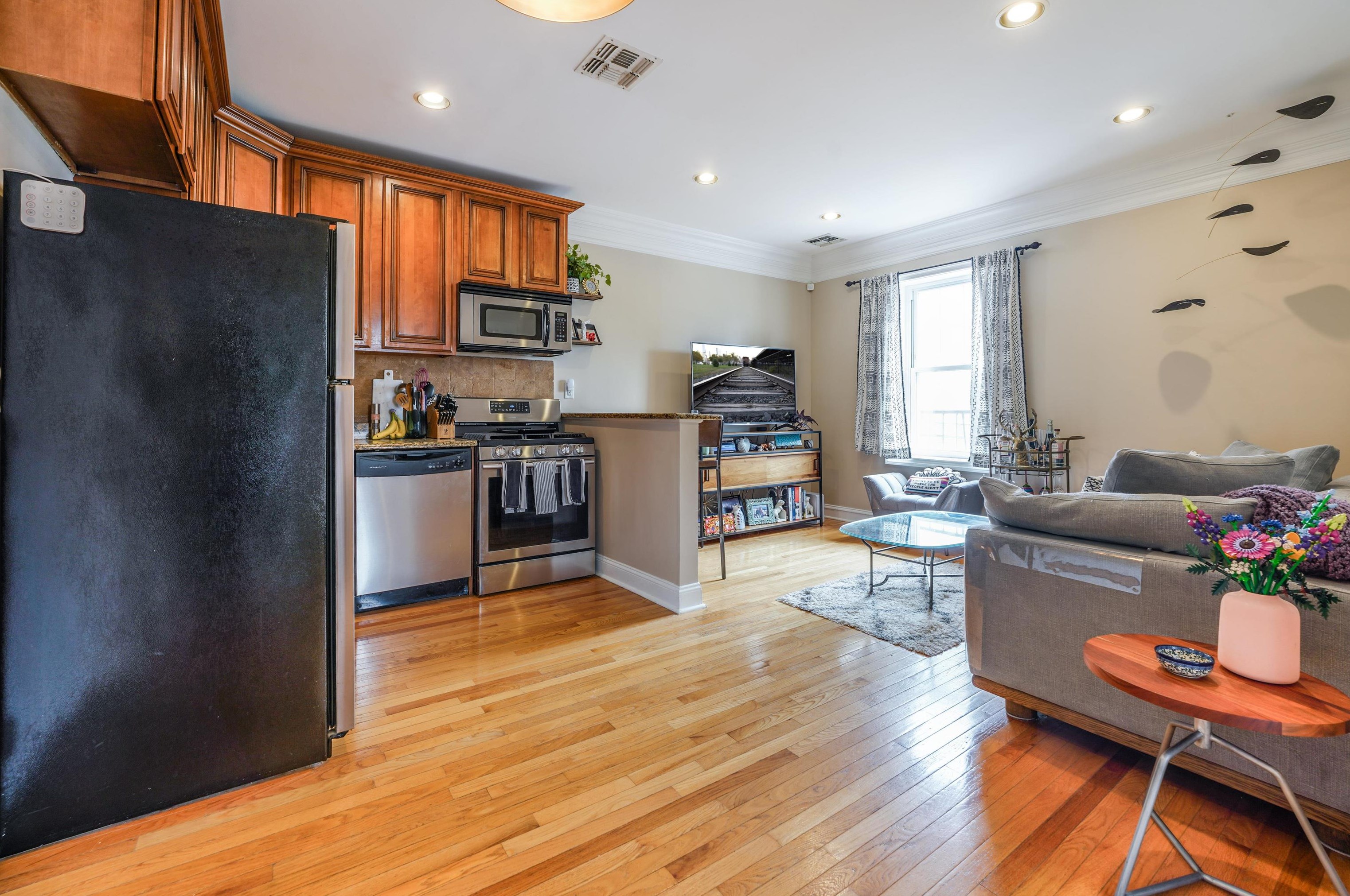 70 South St #2a, Jersey City, NJ 07307