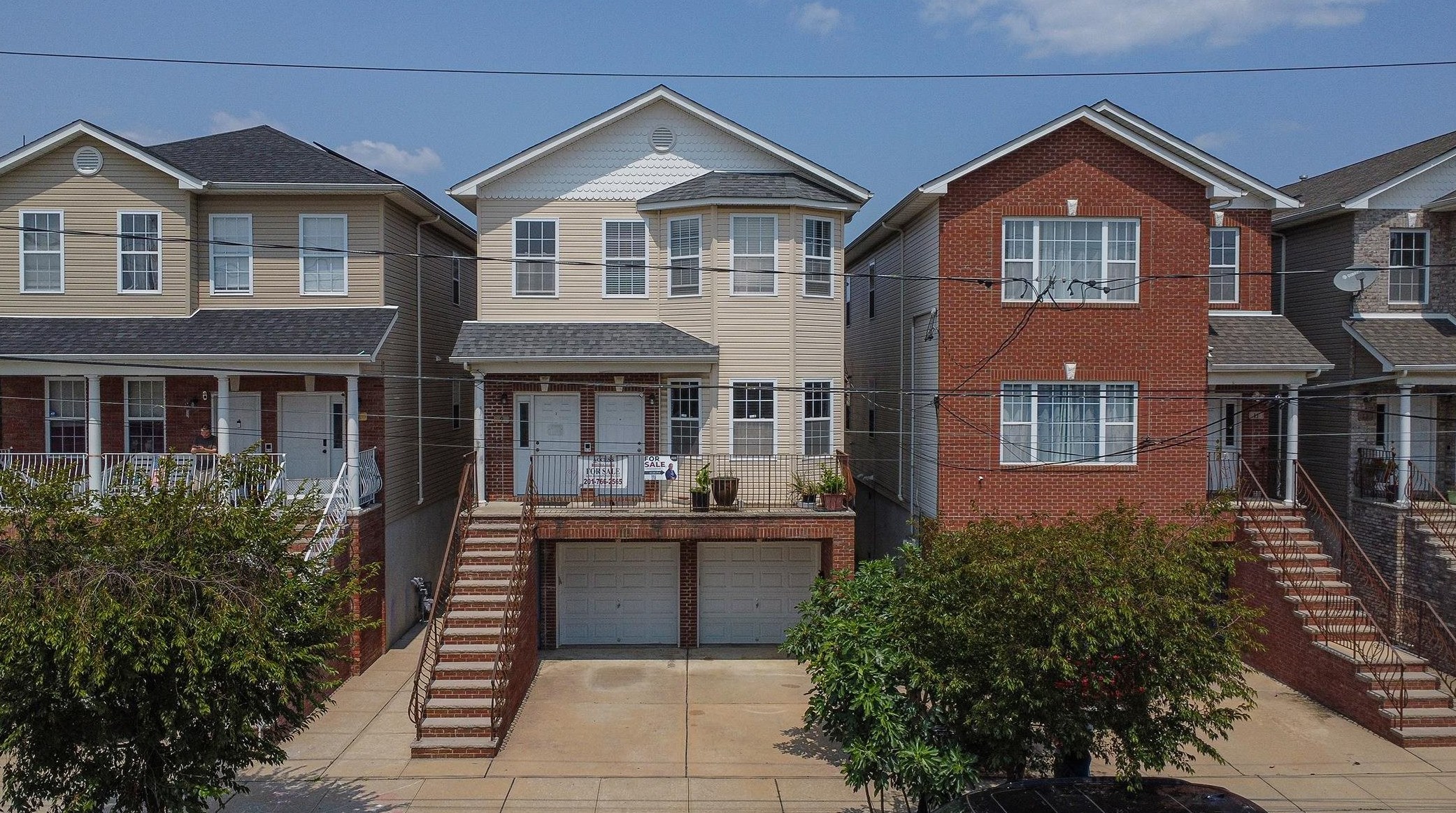 9 Oak St, Bayonne, NJ 07002