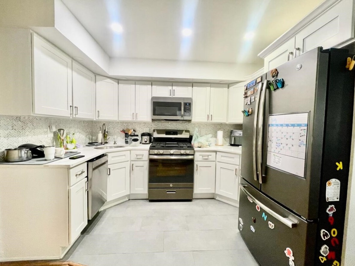 180 Griffith St #3, Jersey City, NJ 07307