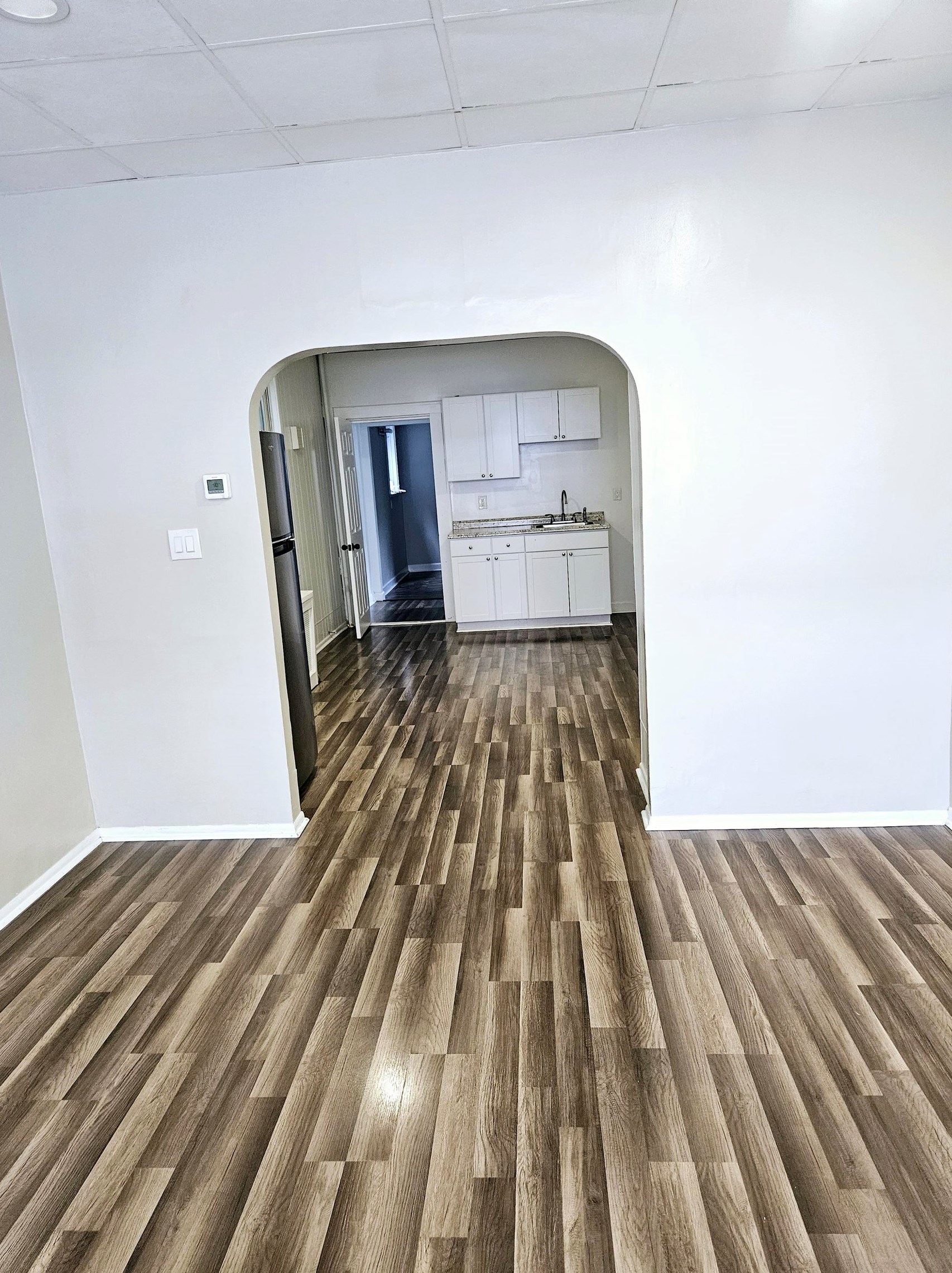 24 W 16th St, Bayonne, NJ 07002