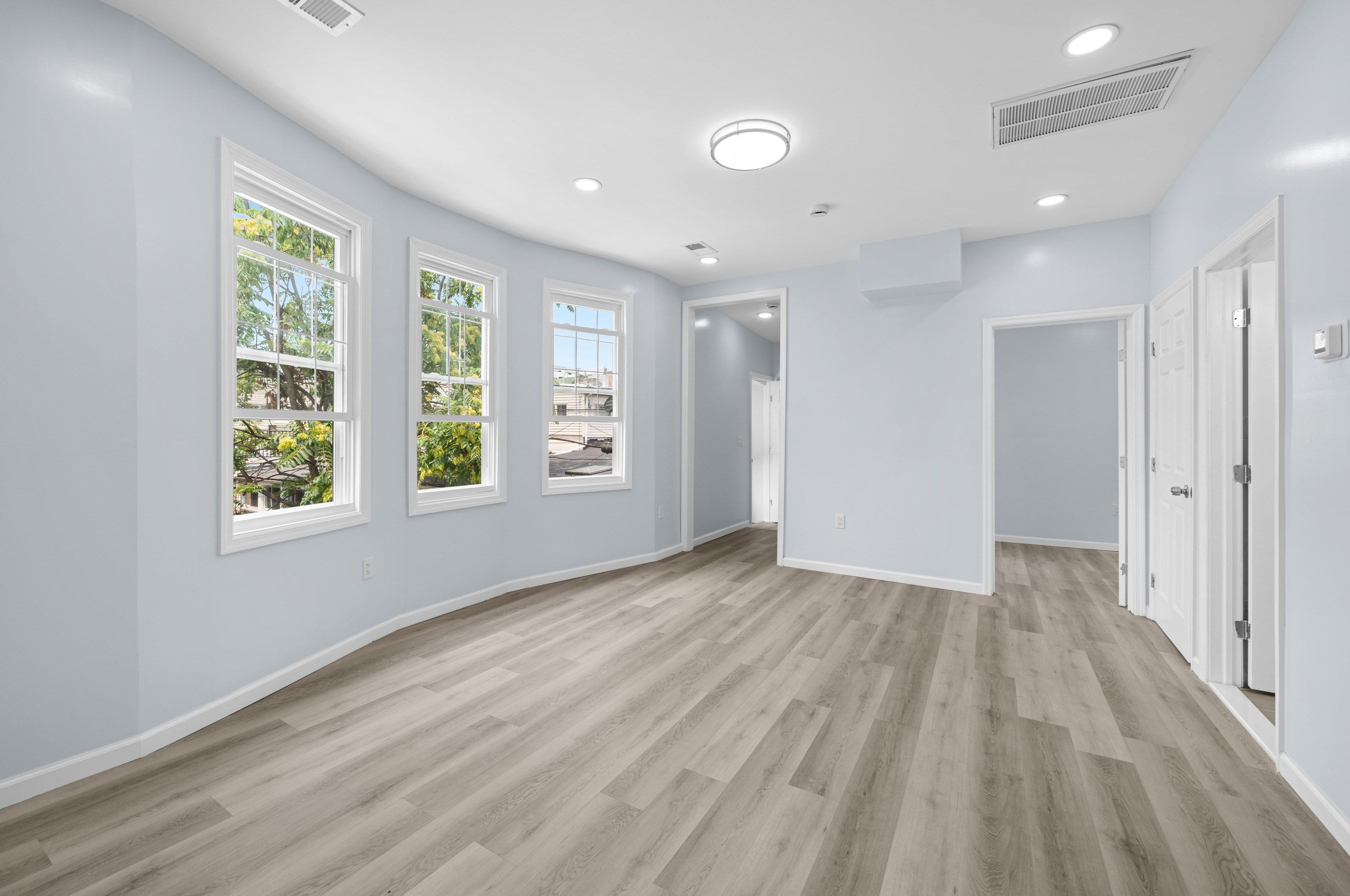 11 E 25th St, Bayonne, NJ 07002