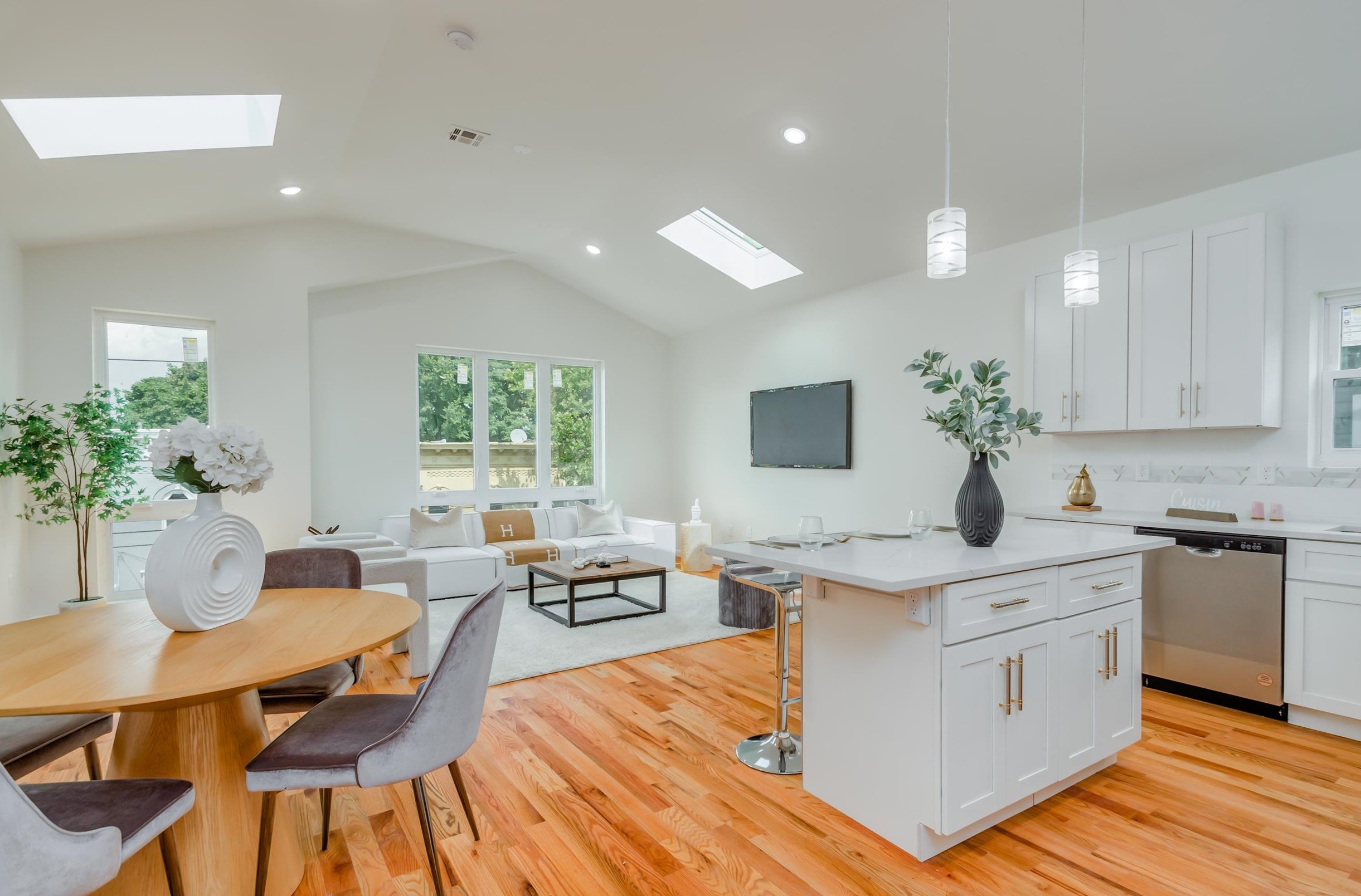 111 Wilkinson Ave, Jersey City, NJ 07305