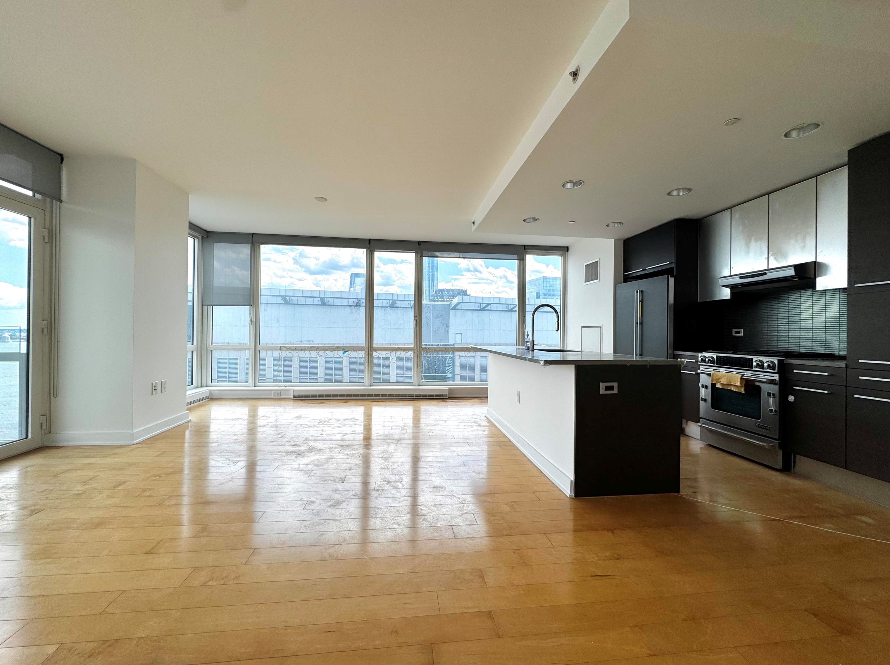 2 2nd St #3205, Jersey City, NJ 07302