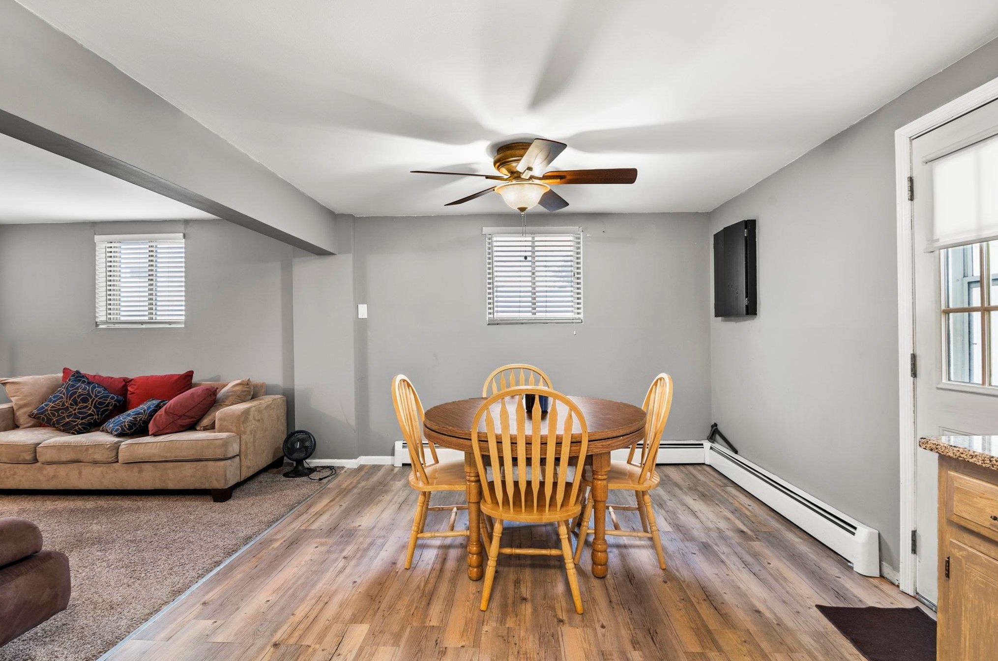 260 Front St, Secaucus, NJ 07094-3339
