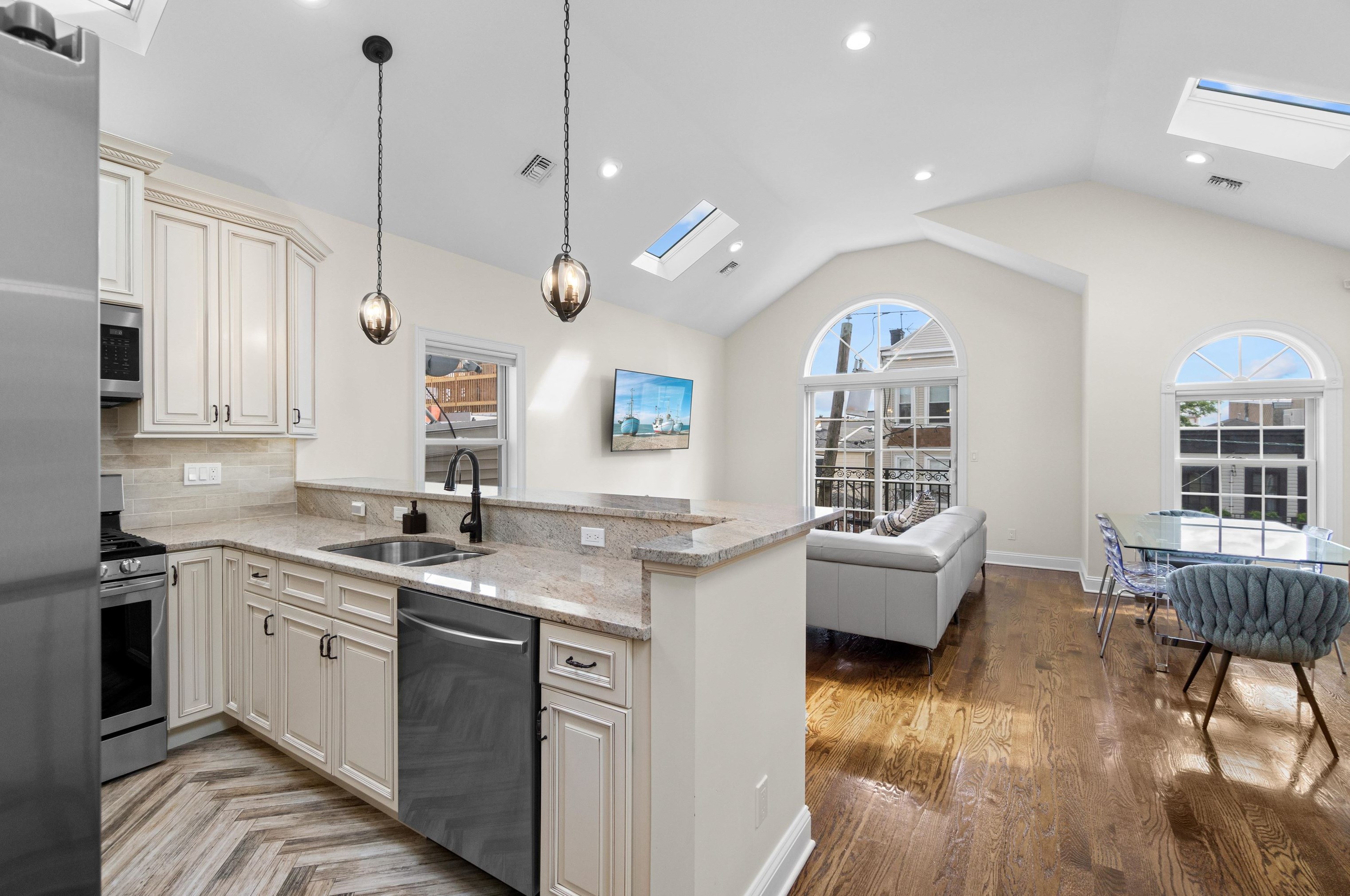 20 Bleecker St #2, Jersey City, NJ 07307