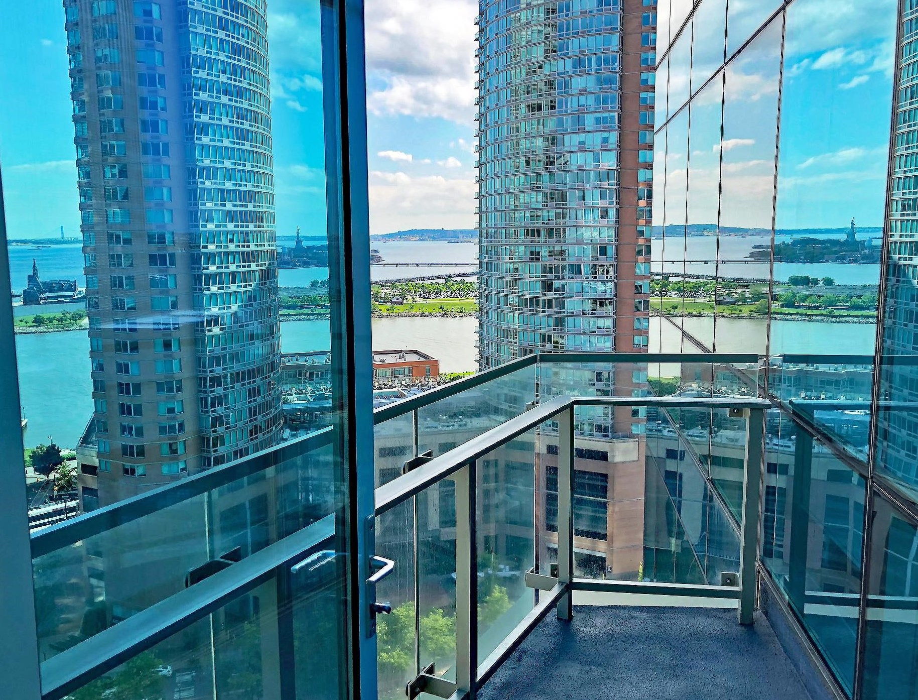 77 Hudson St #1809, Jersey City, NJ 07302