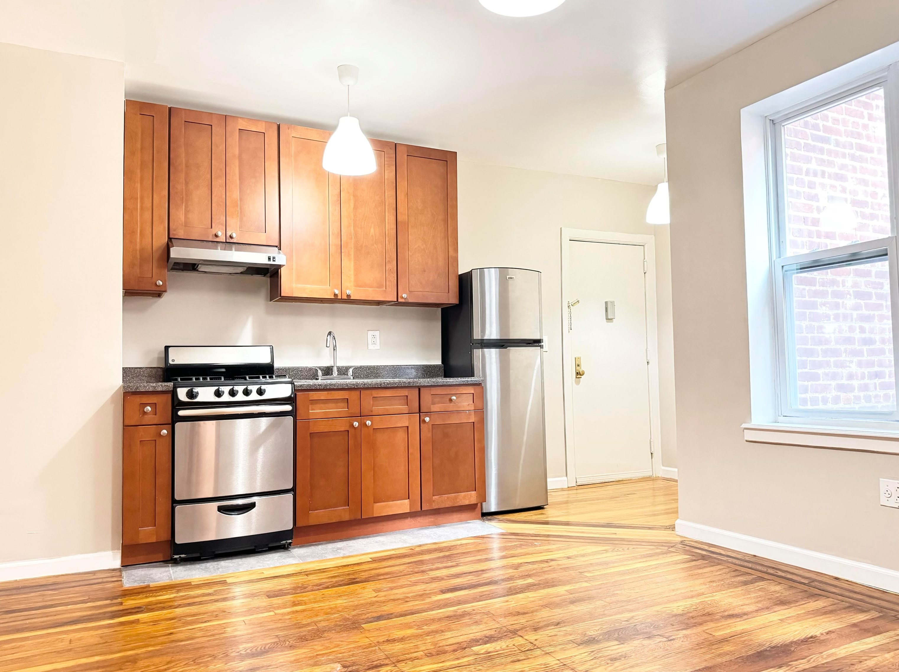 160 Vroom St #33, Jersey City, NJ 07306