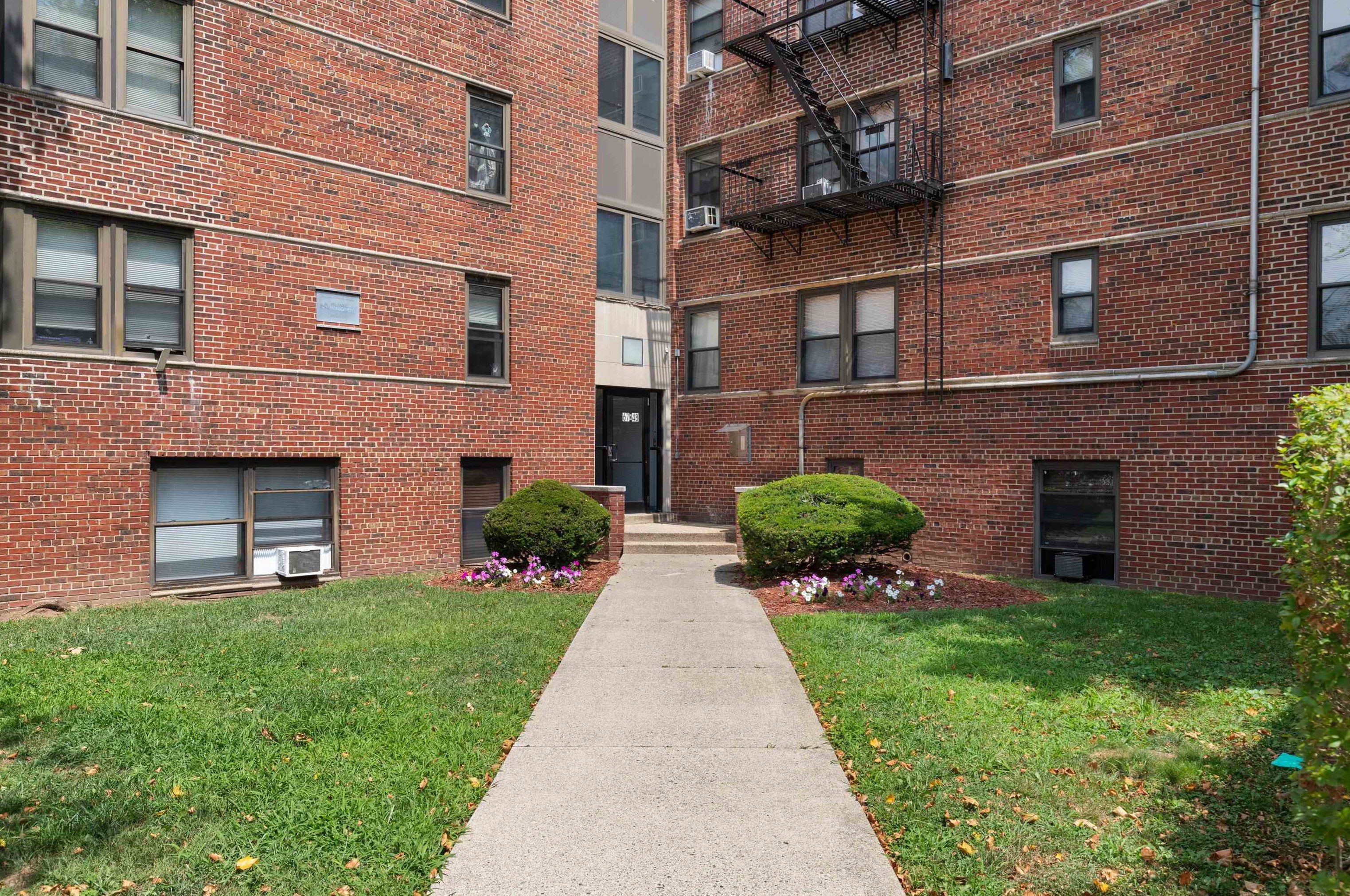 67 W 48th St #331, Bayonne, NJ 07002